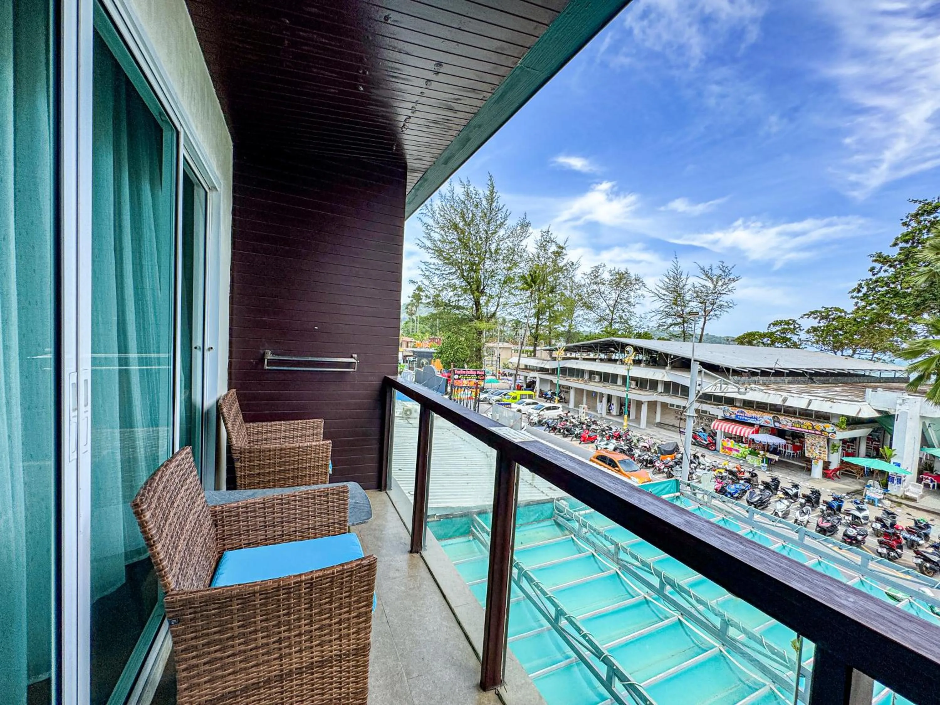 Day in Quality Beach Resorts and Spa Patong