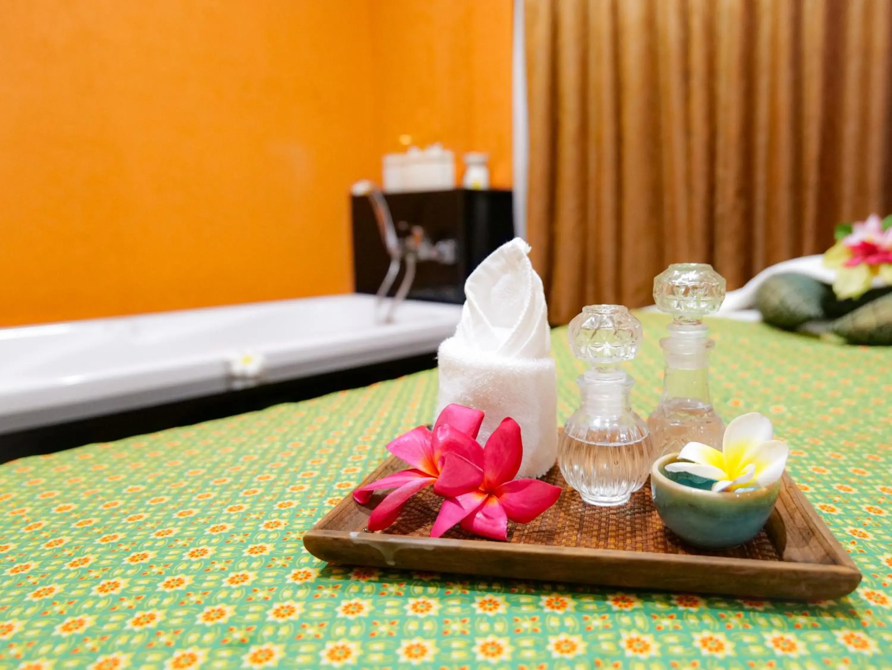 Spa and wellness centre/facilities, Bed in Quality Beach Resorts and Spa Patong Spa and wellness centre/facilities, Bed in Quality Beach Resorts and Spa Patong