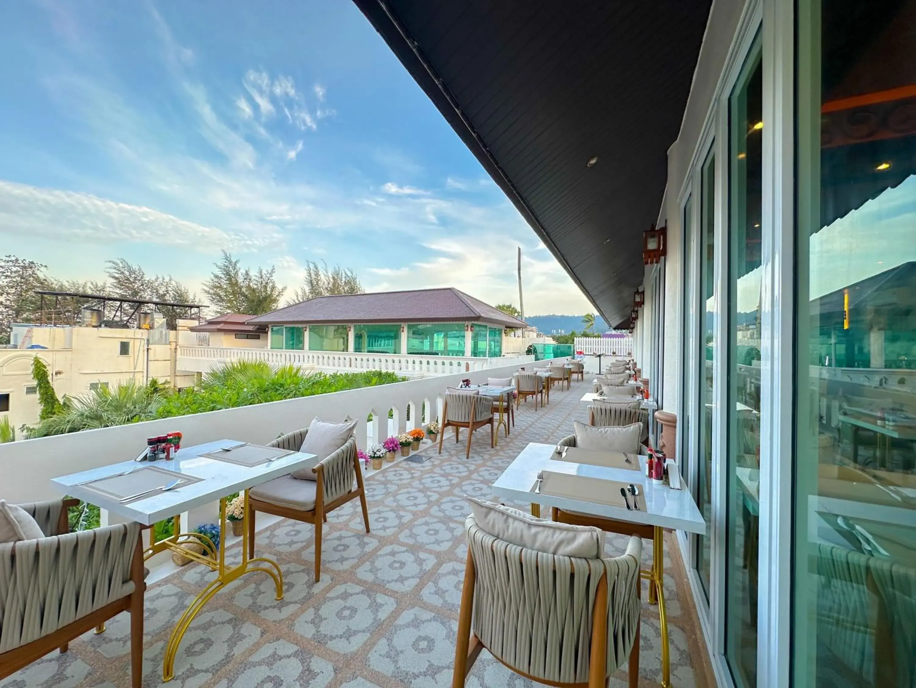 Breakfast in Quality Beach Resorts and Spa Patong Breakfast in Quality Beach Resorts and Spa Patong