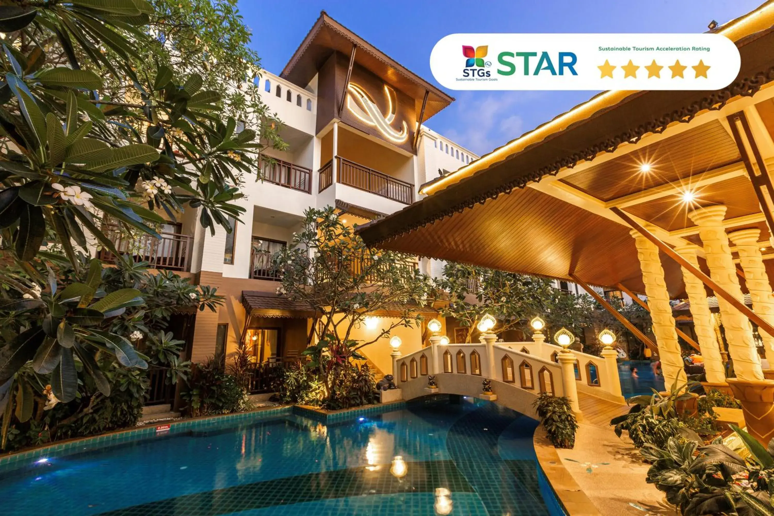 Pool view in Quality Beach Resorts and Spa Patong Pool view in Quality Beach Resorts and Spa Patong