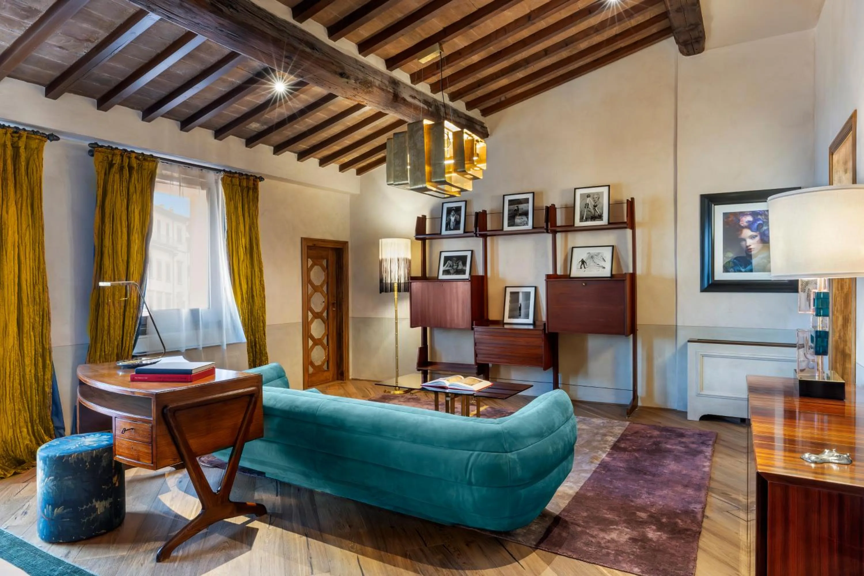 Living room in The James Suite Hotel Firenze 1564 - Small Luxury Hotels of the World