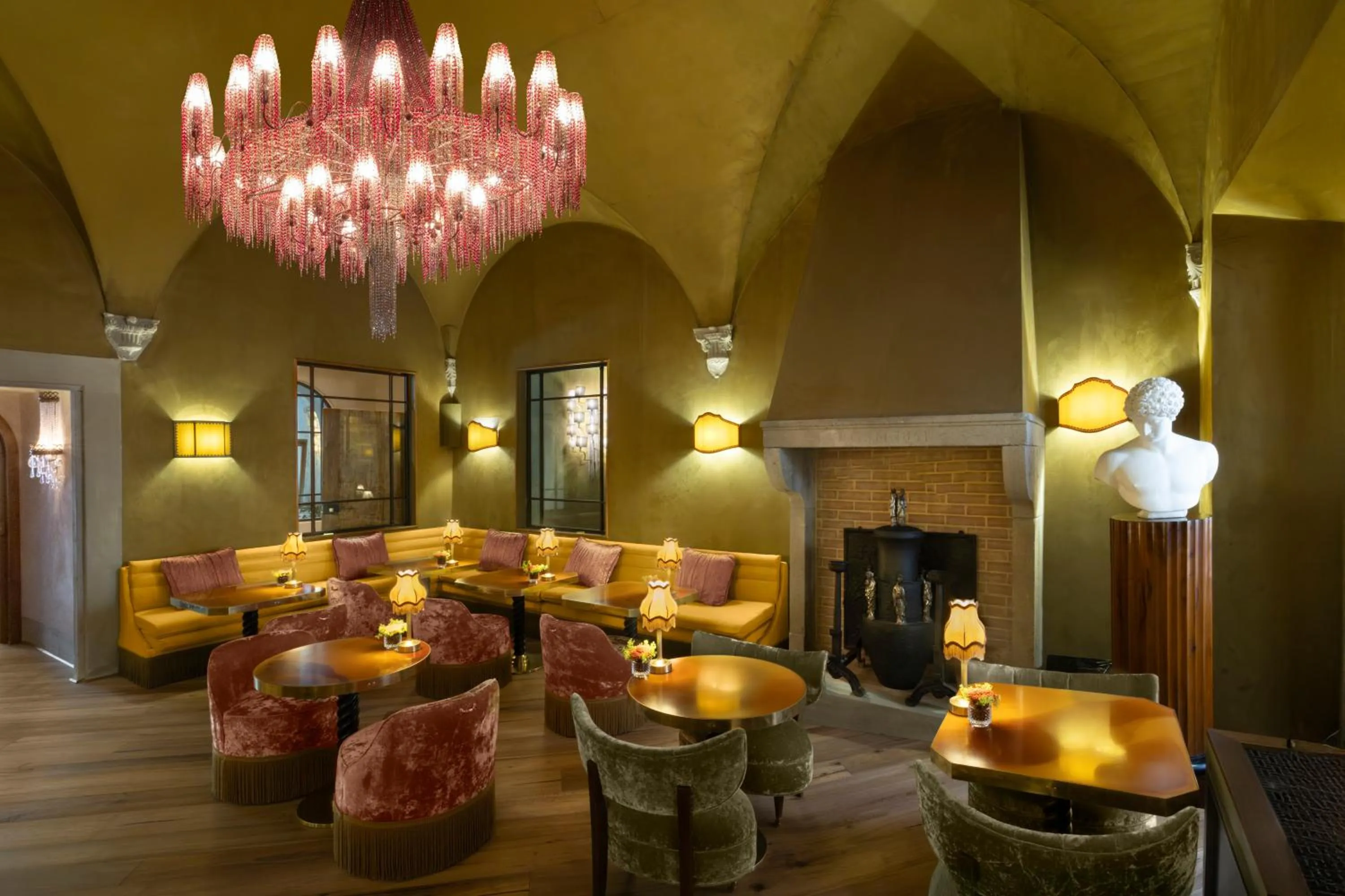 Lounge or bar in The James Suite Hotel Firenze 1564 - Small Luxury Hotels of the World