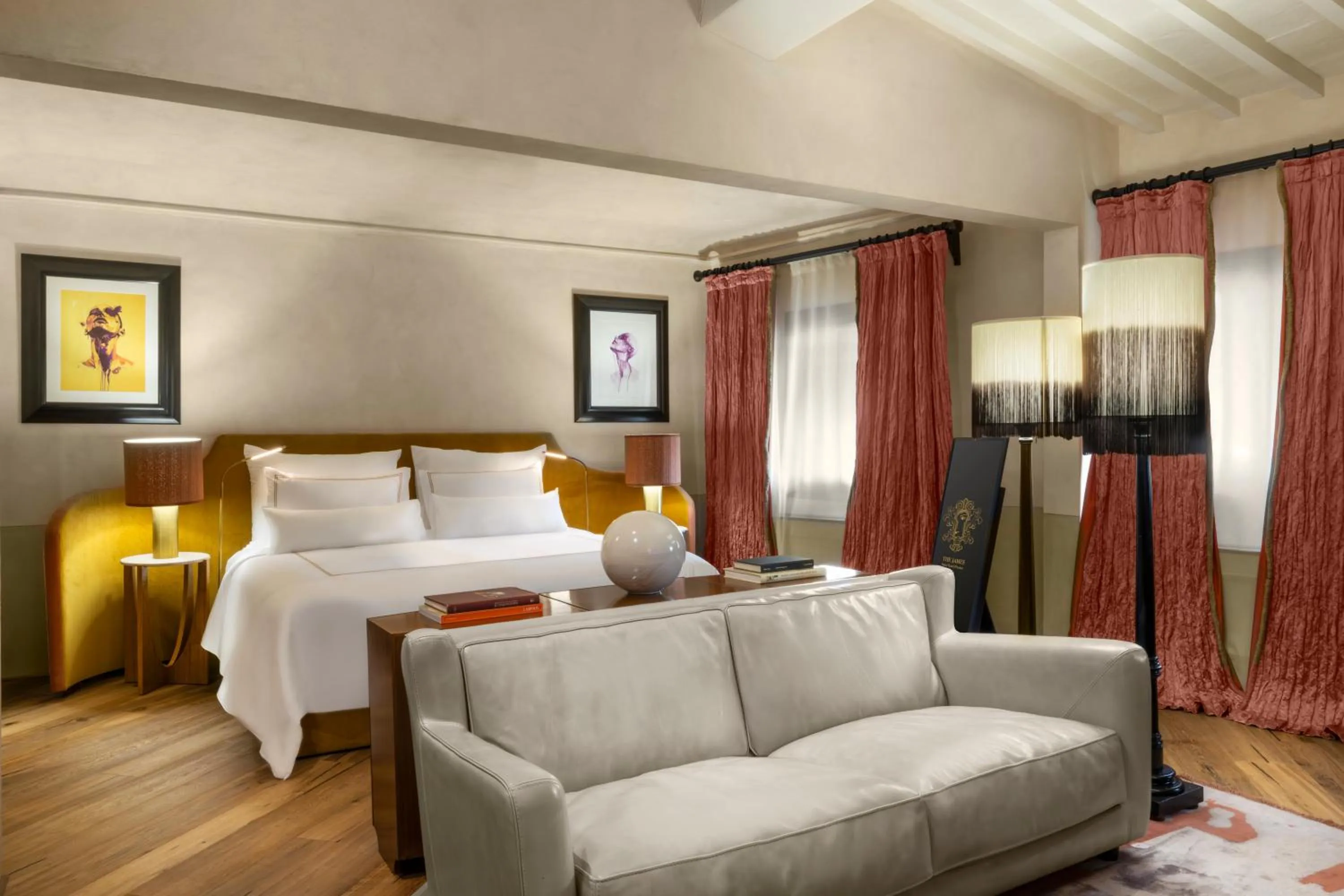 Bedroom, Bed in The James Suite Hotel Firenze 1564 - Small Luxury Hotels of the World