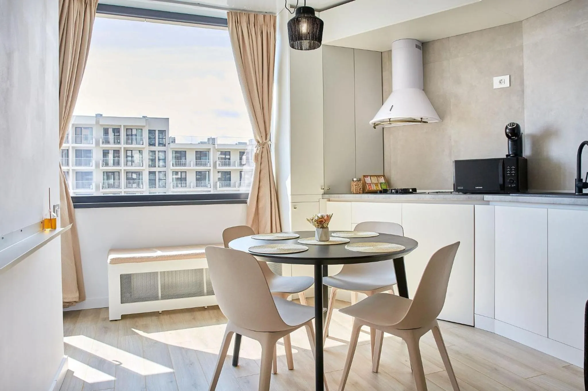 Kitchen or kitchenette in Apartamente by R S