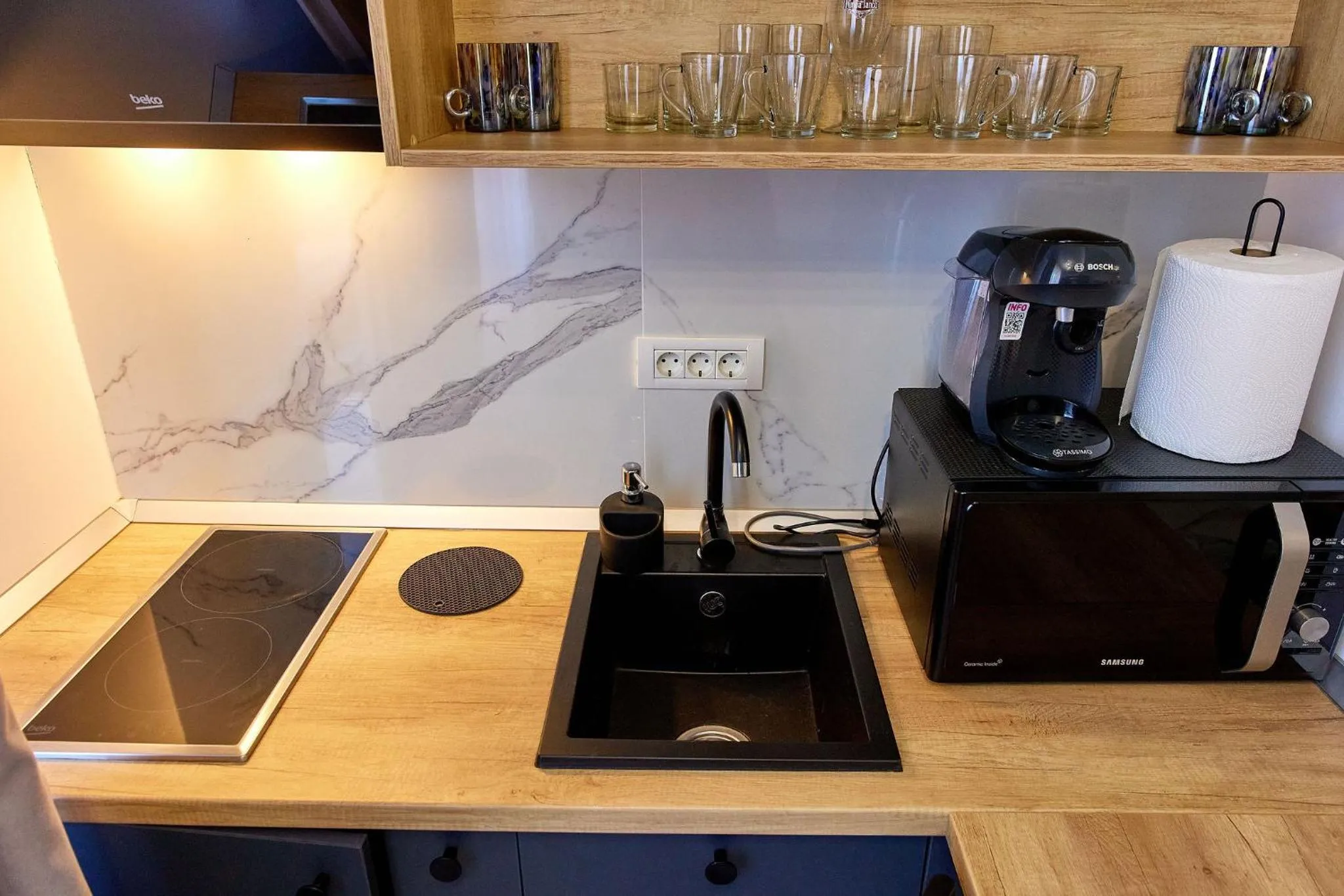 Coffee/tea facilities in Apartamente by R S
