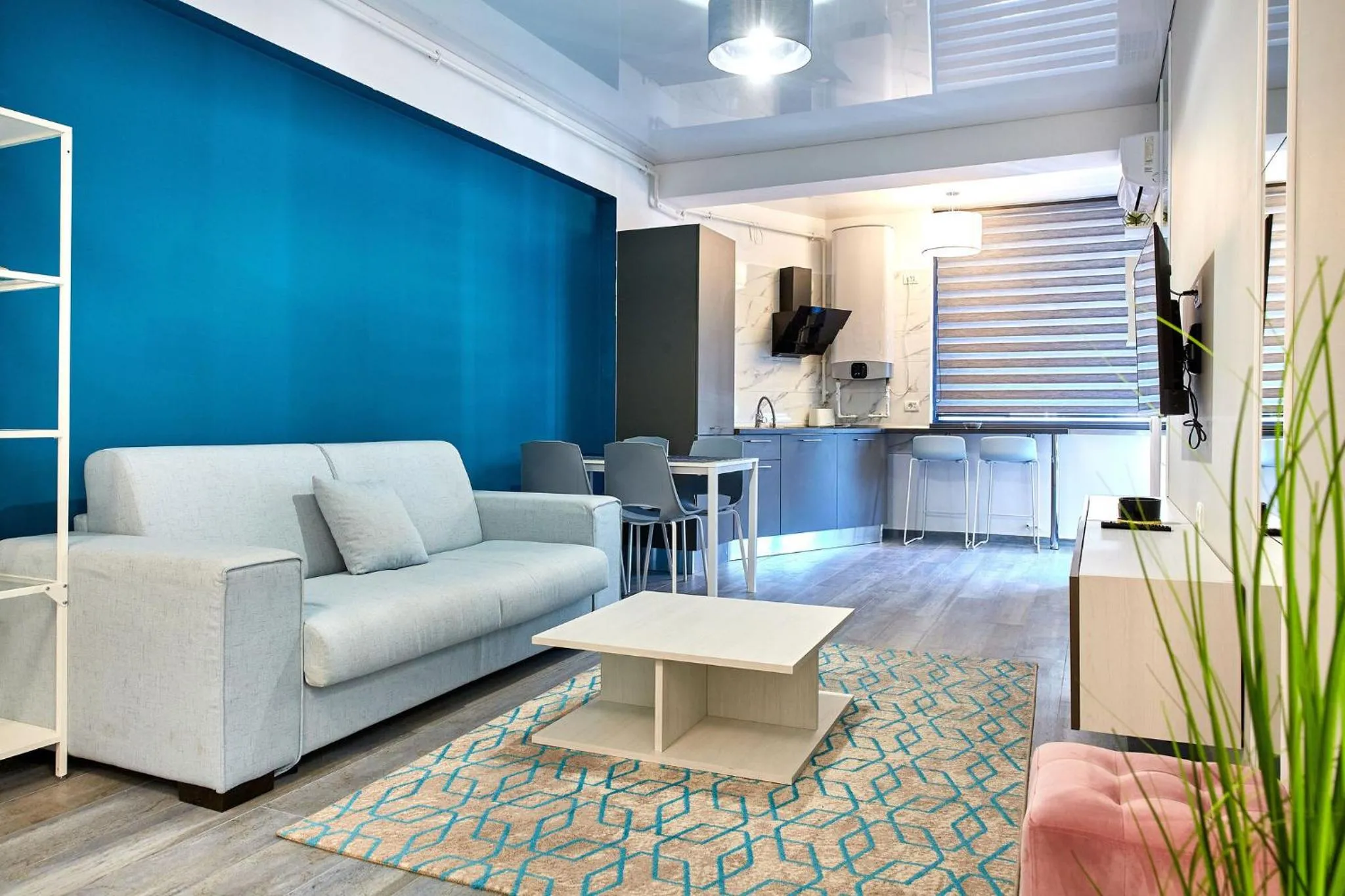 Living room in Apartamente by R S