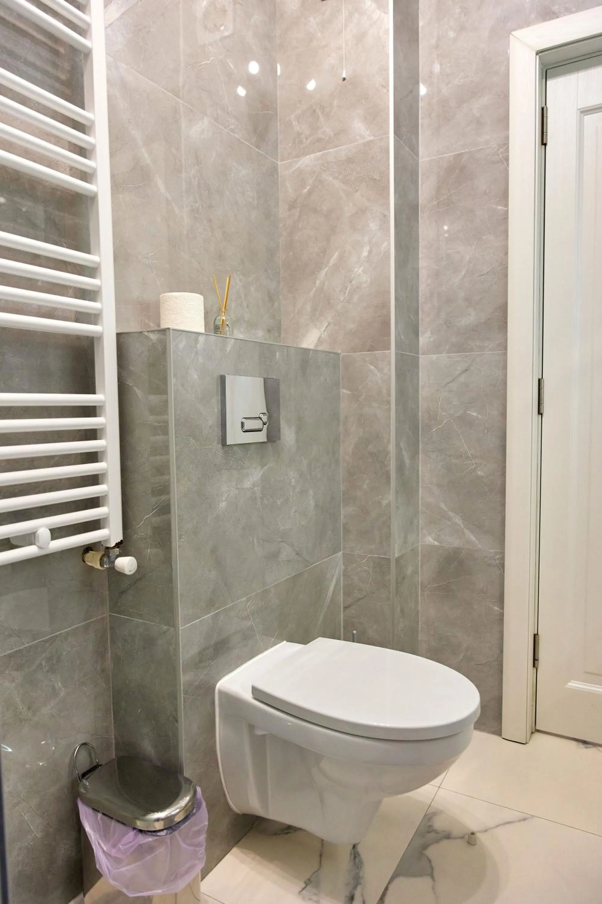 Shower in Apartamente by R S