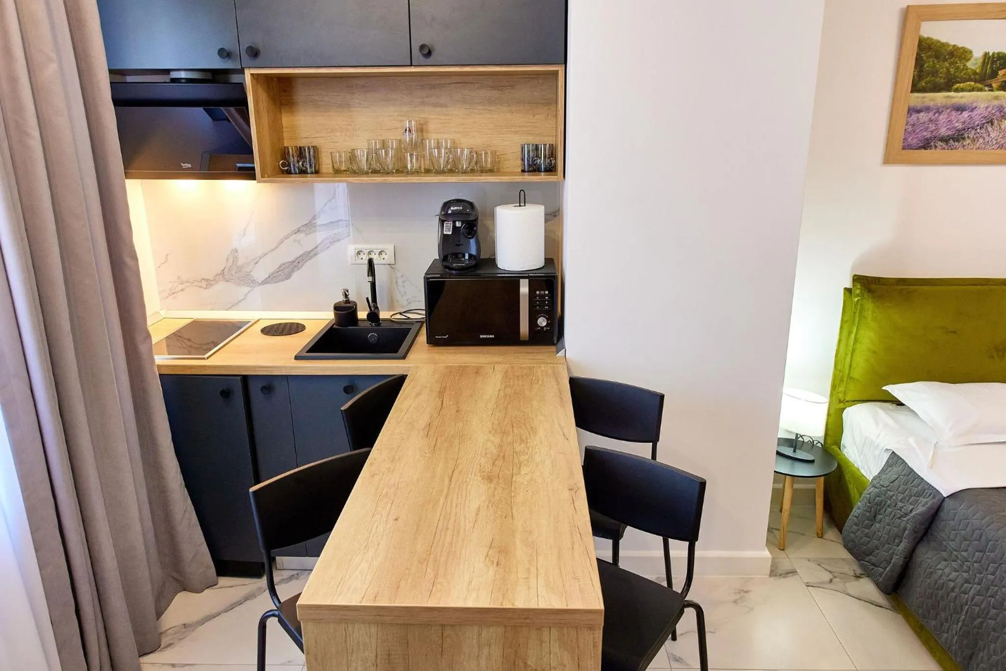 Coffee/tea facilities in Apartamente by R S