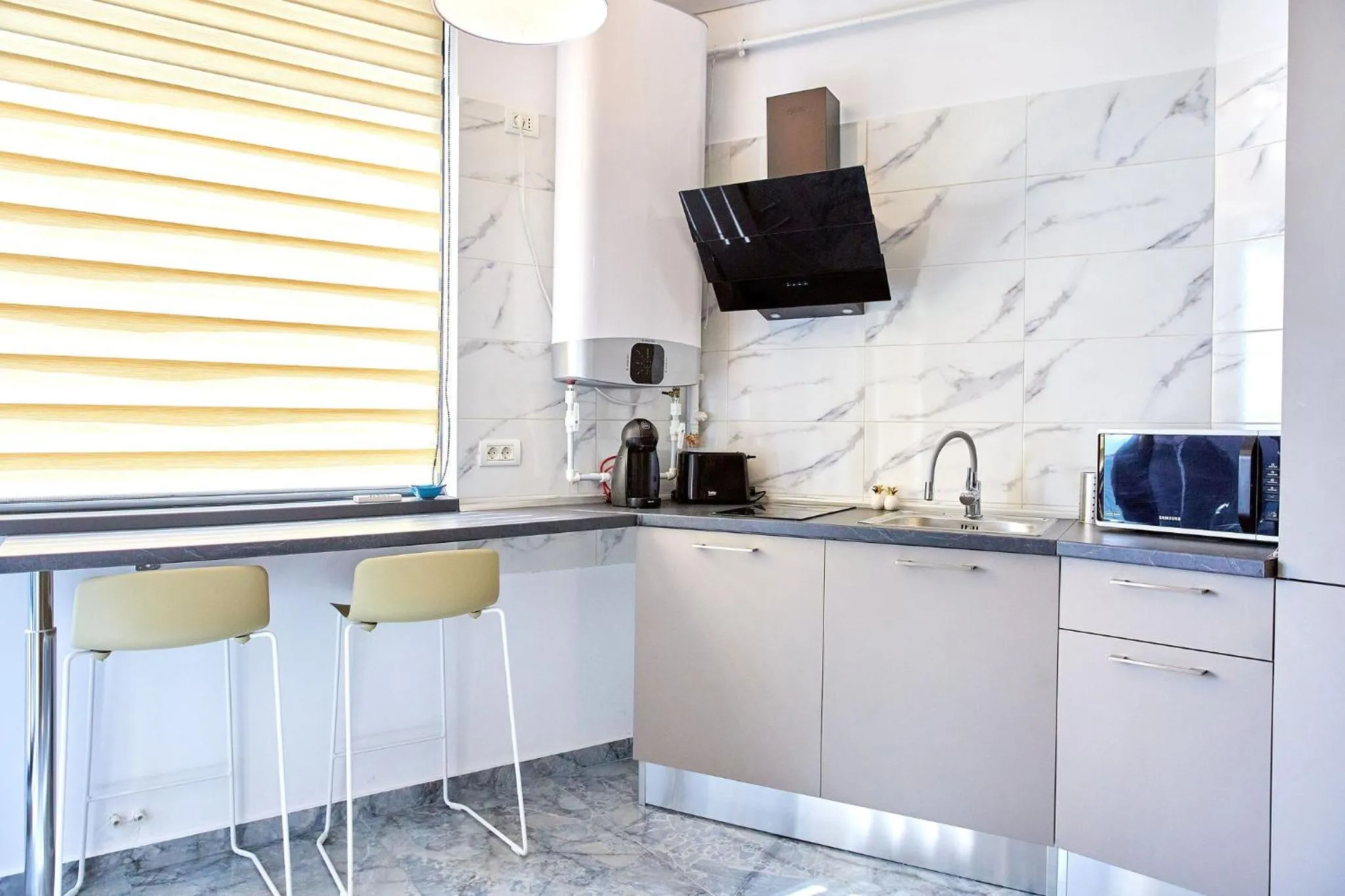TV and multimedia in Apartamente by R S