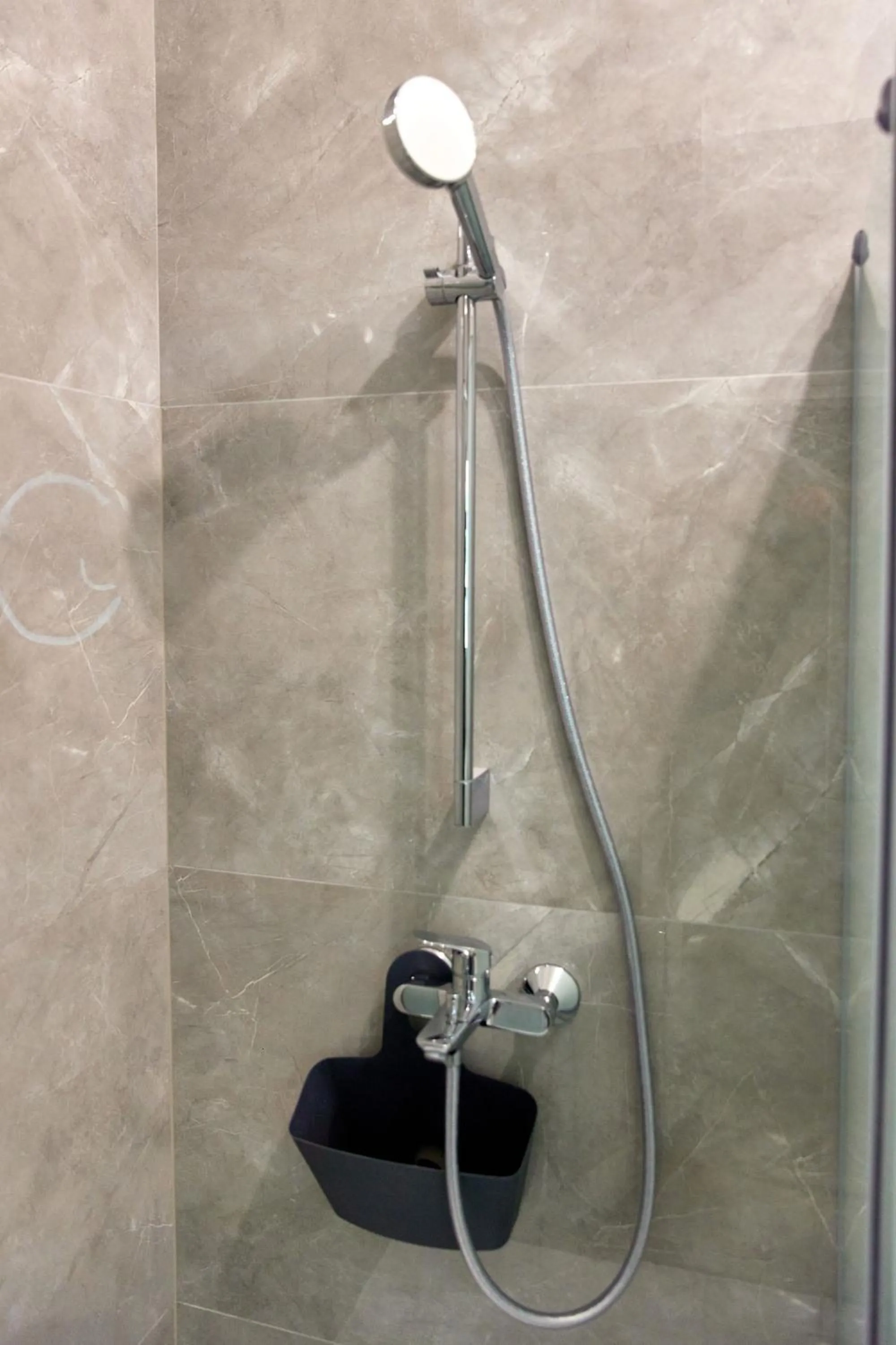 Shower in Apartamente by R S