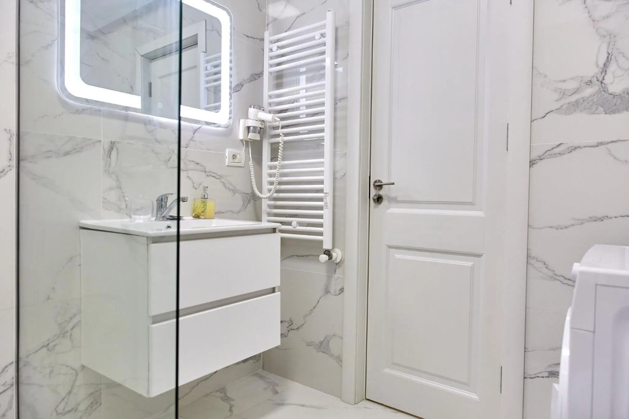 Shower in Apartamente by R S