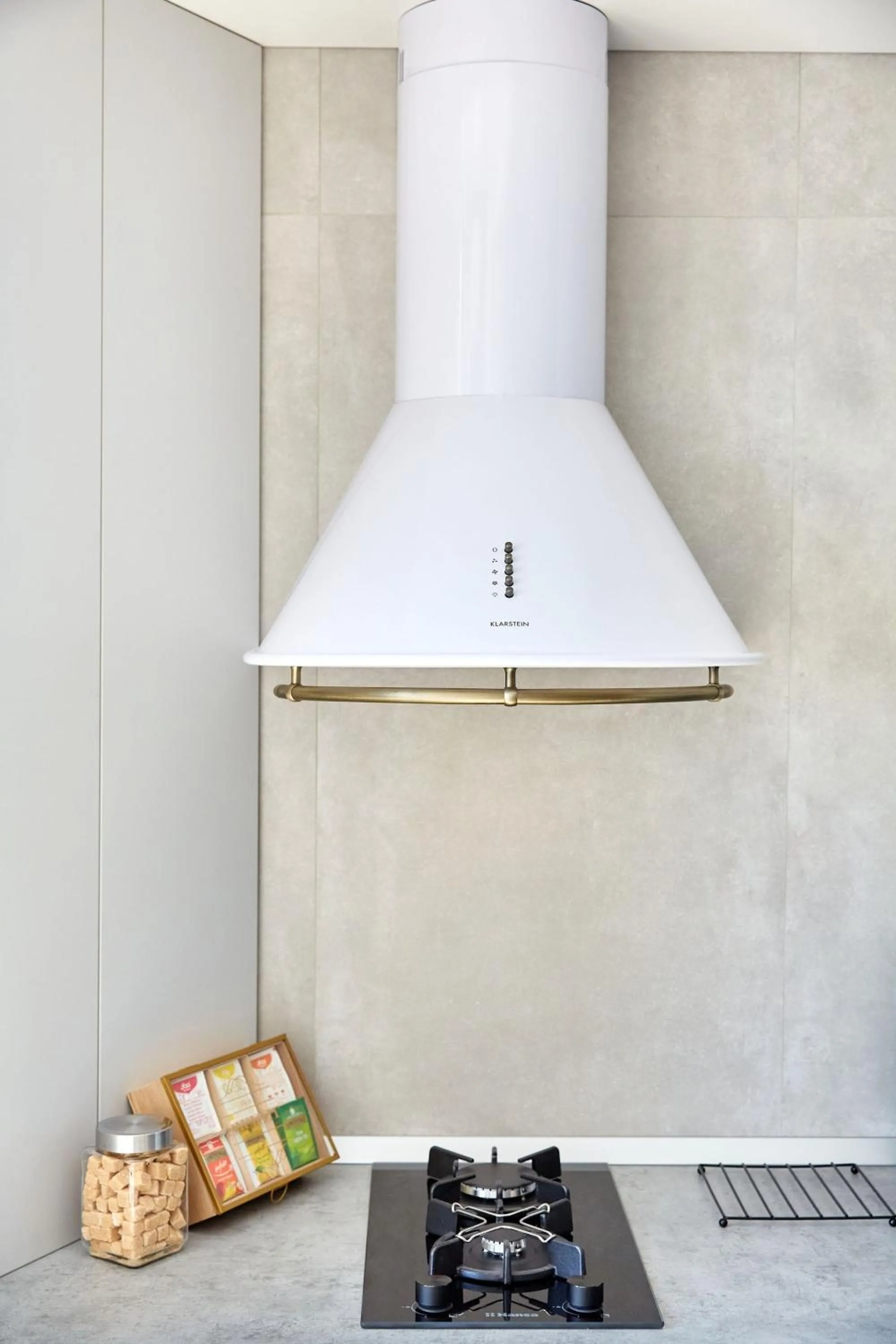 Kitchen or kitchenette in Apartamente by R S