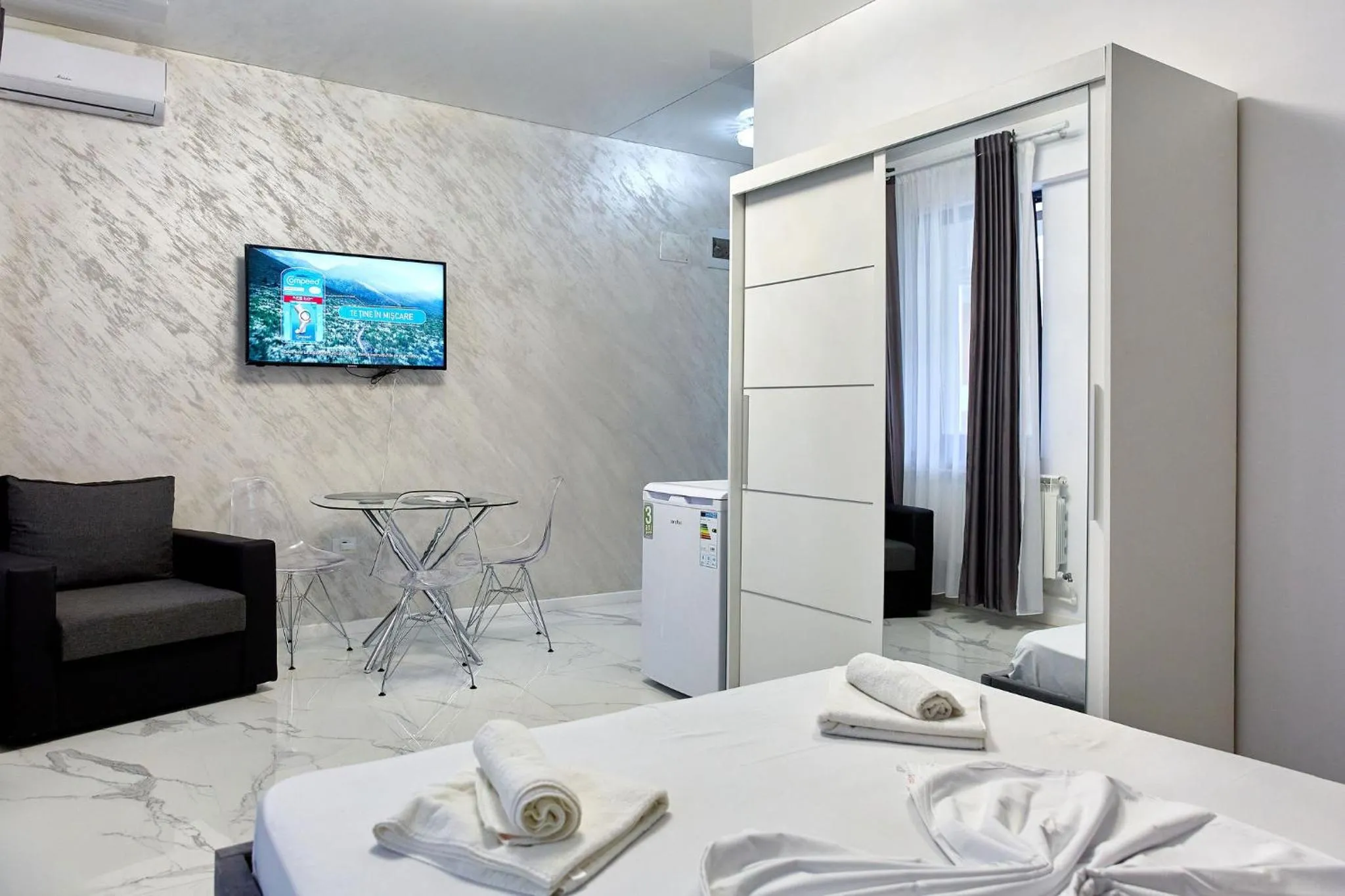 Bed in Apartamente by R S