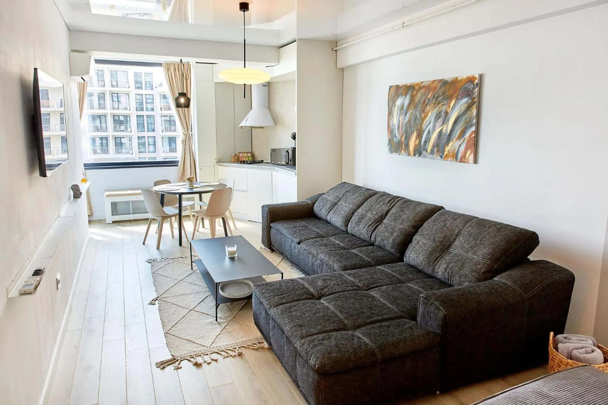 TV and multimedia in Apartamente by R S