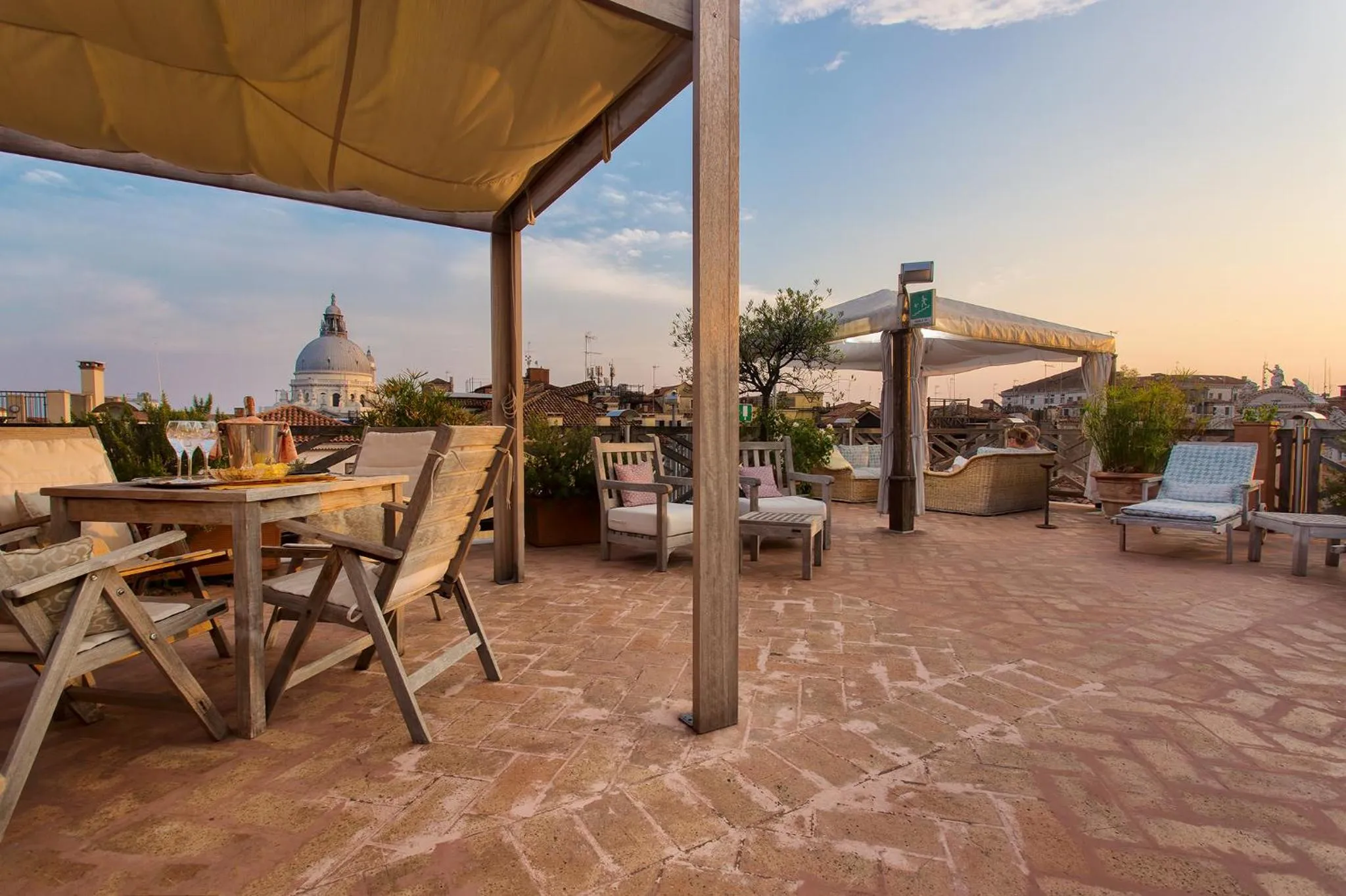 Balcony/Terrace in Hotel Saturnia & International