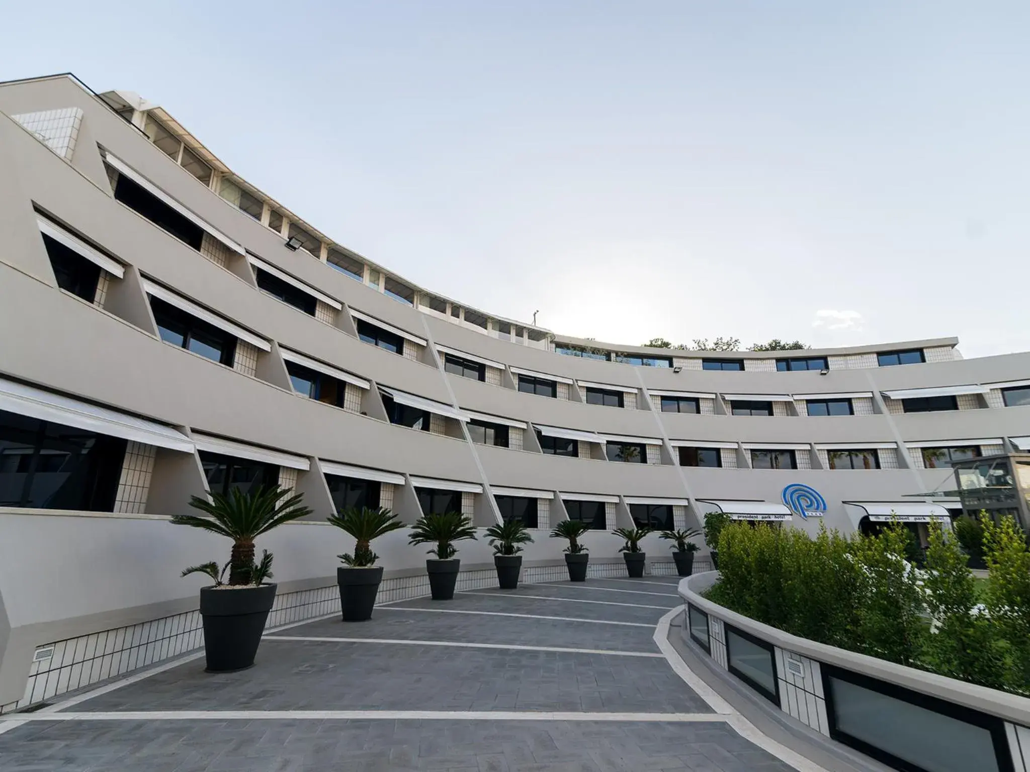 Facade/entrance in President Park Hotel Facade/entrance in President Park Hotel