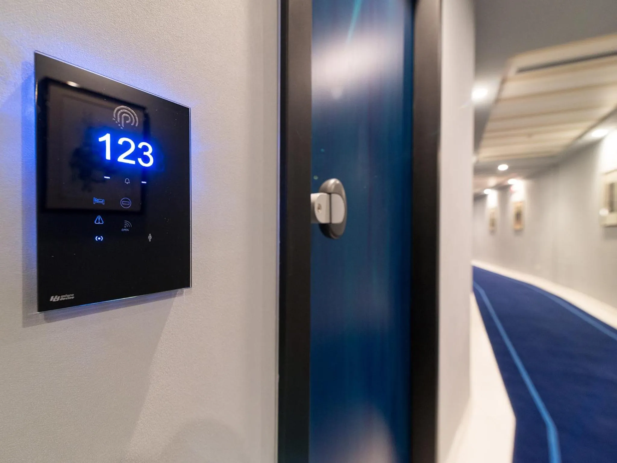 Text overlay in President Park Hotel