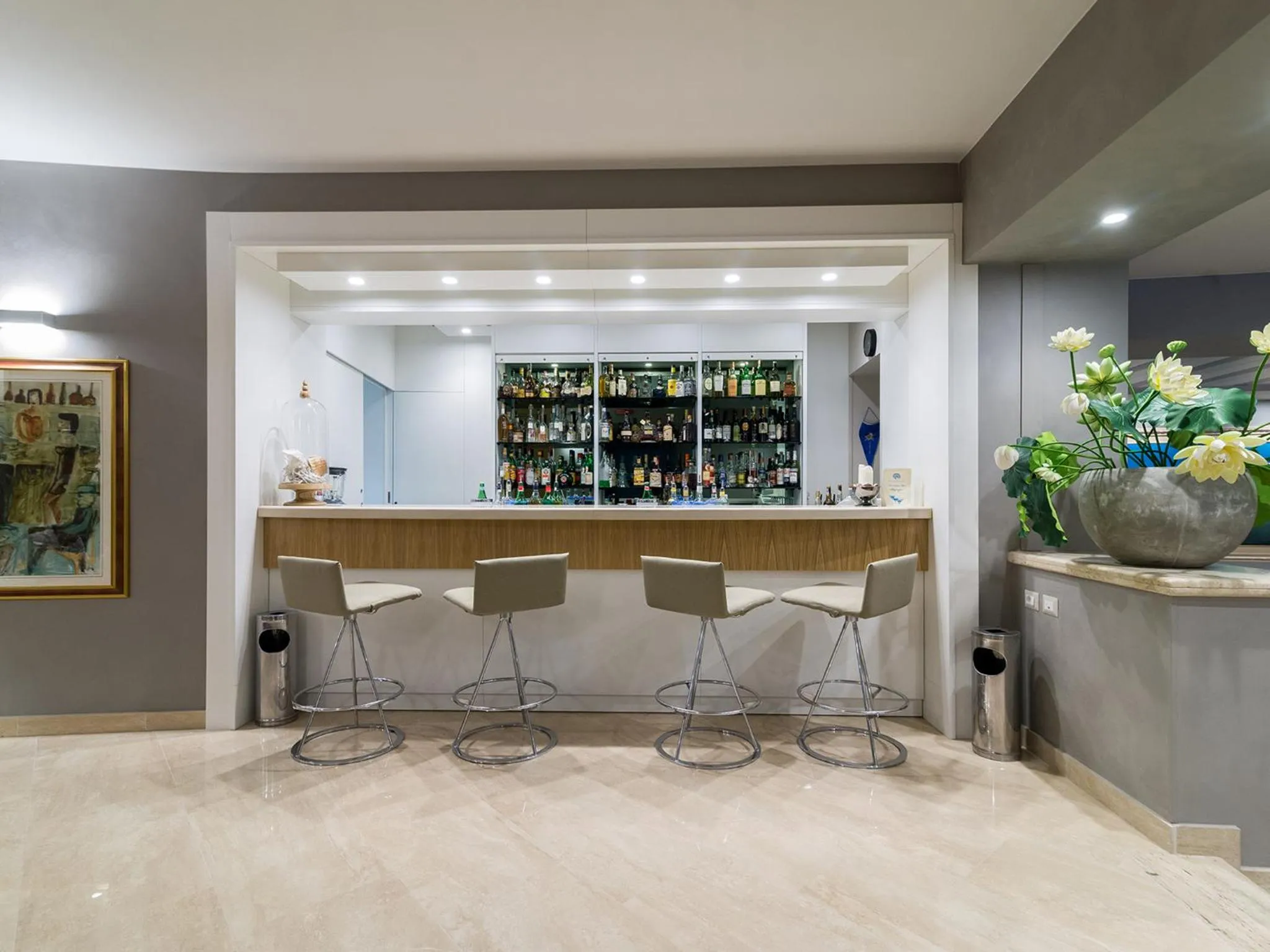 Lounge or bar in President Park Hotel