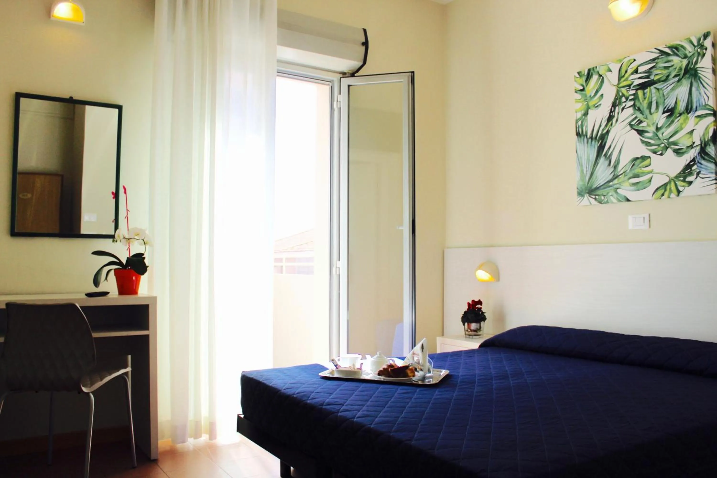 Bedroom, Bed in Hotel Fedora Rimini