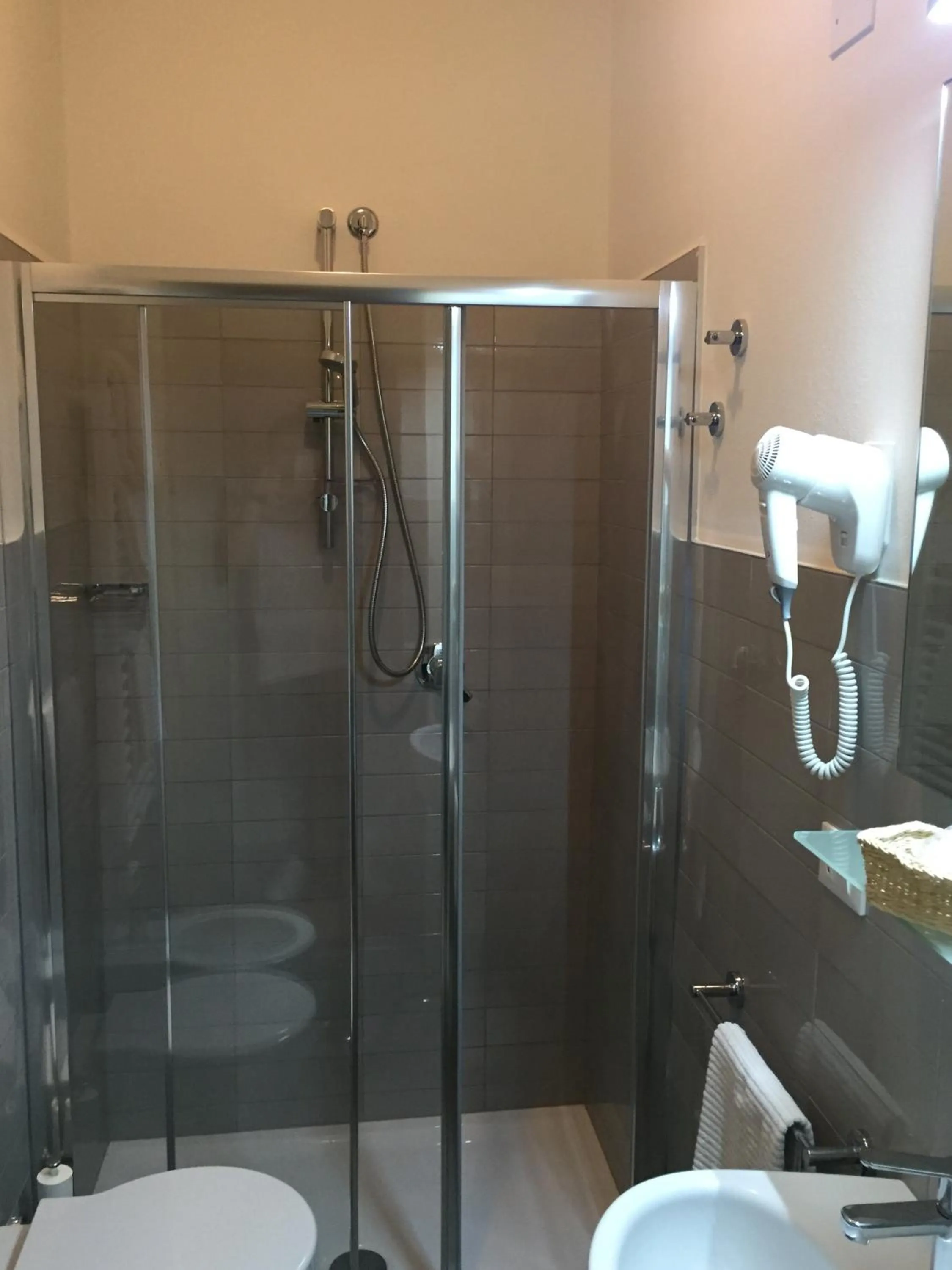 Shower in Hotel Fedora Rimini