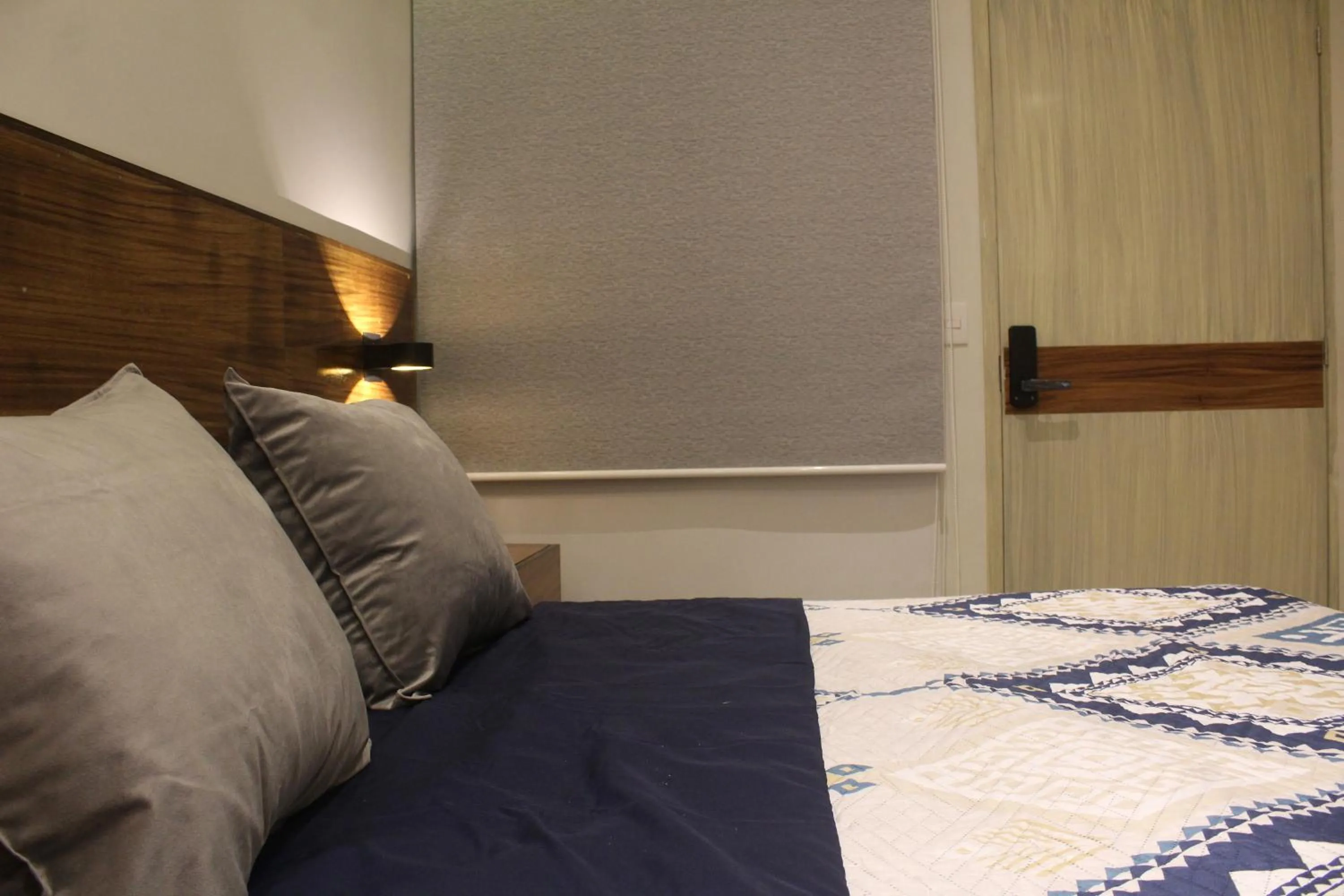 Photo of the whole room, Bed in BERTHEL SUITES