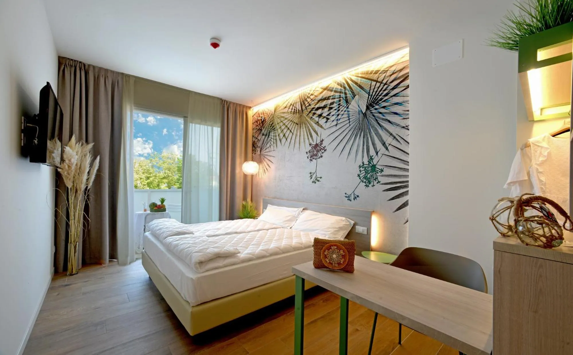 TV and multimedia, Bed in Alla Pergola