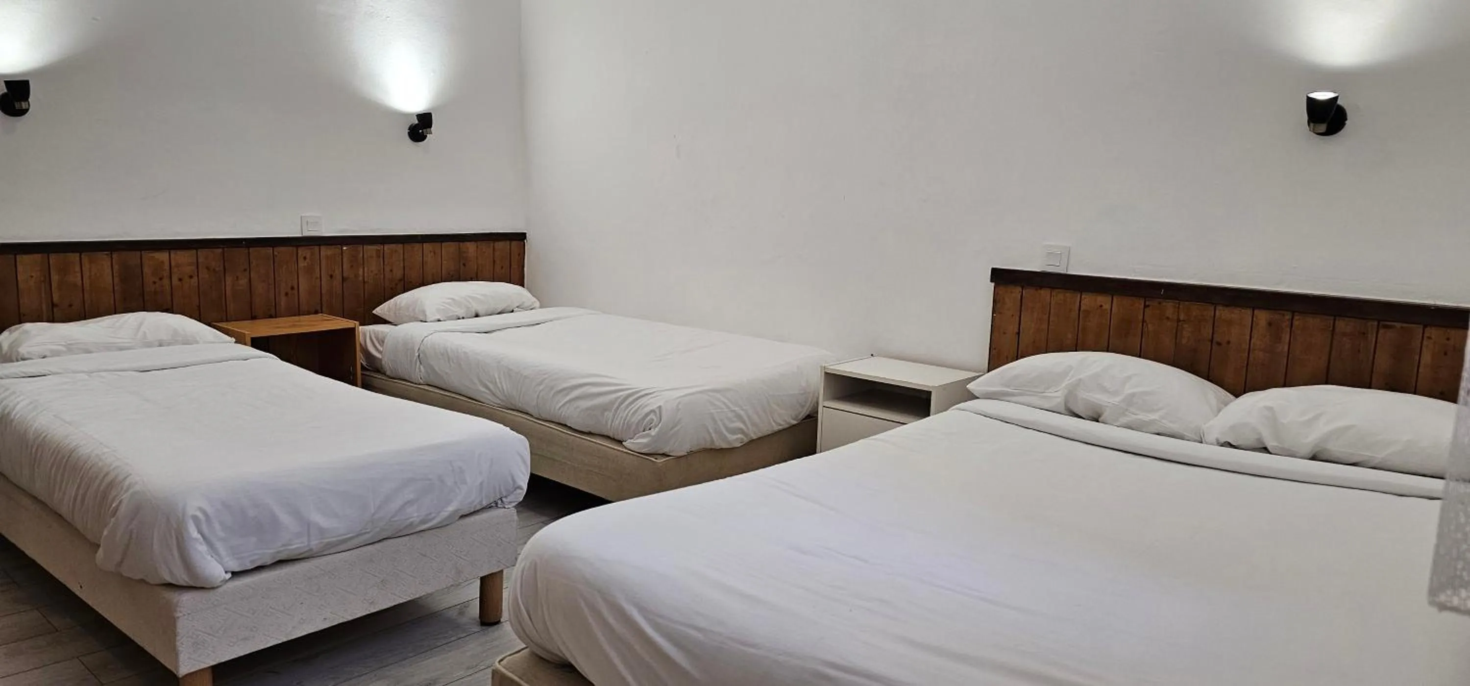 Bed in Hotel CÖRONA Lourdes