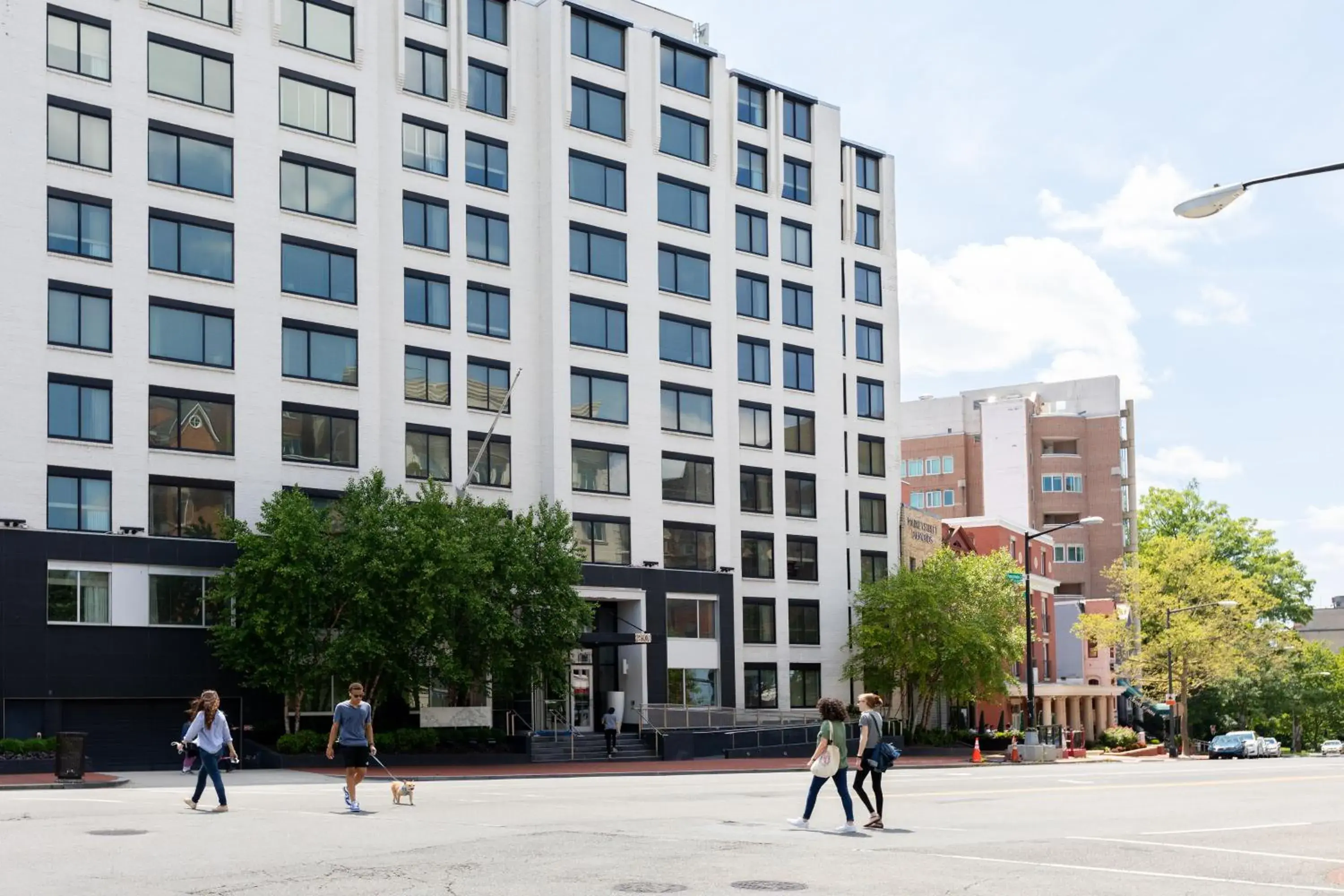 Property building in 2500 Penn, a Placemakr Experience Property building in 2500 Penn, a Placemakr Experience