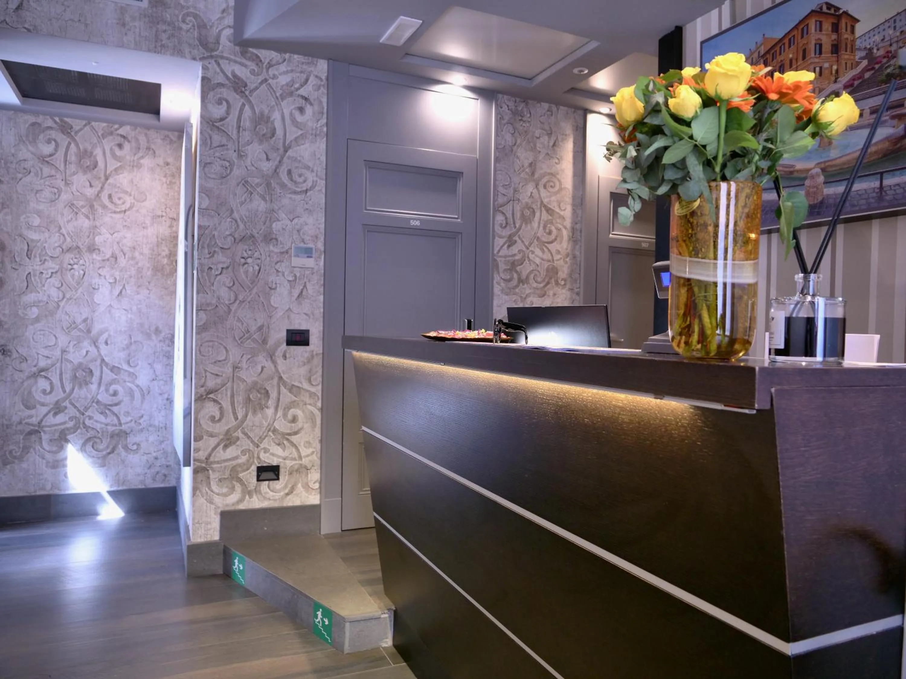 Lobby or reception in HELMIRAGE PIAZZA DI SPAGNA SUITE