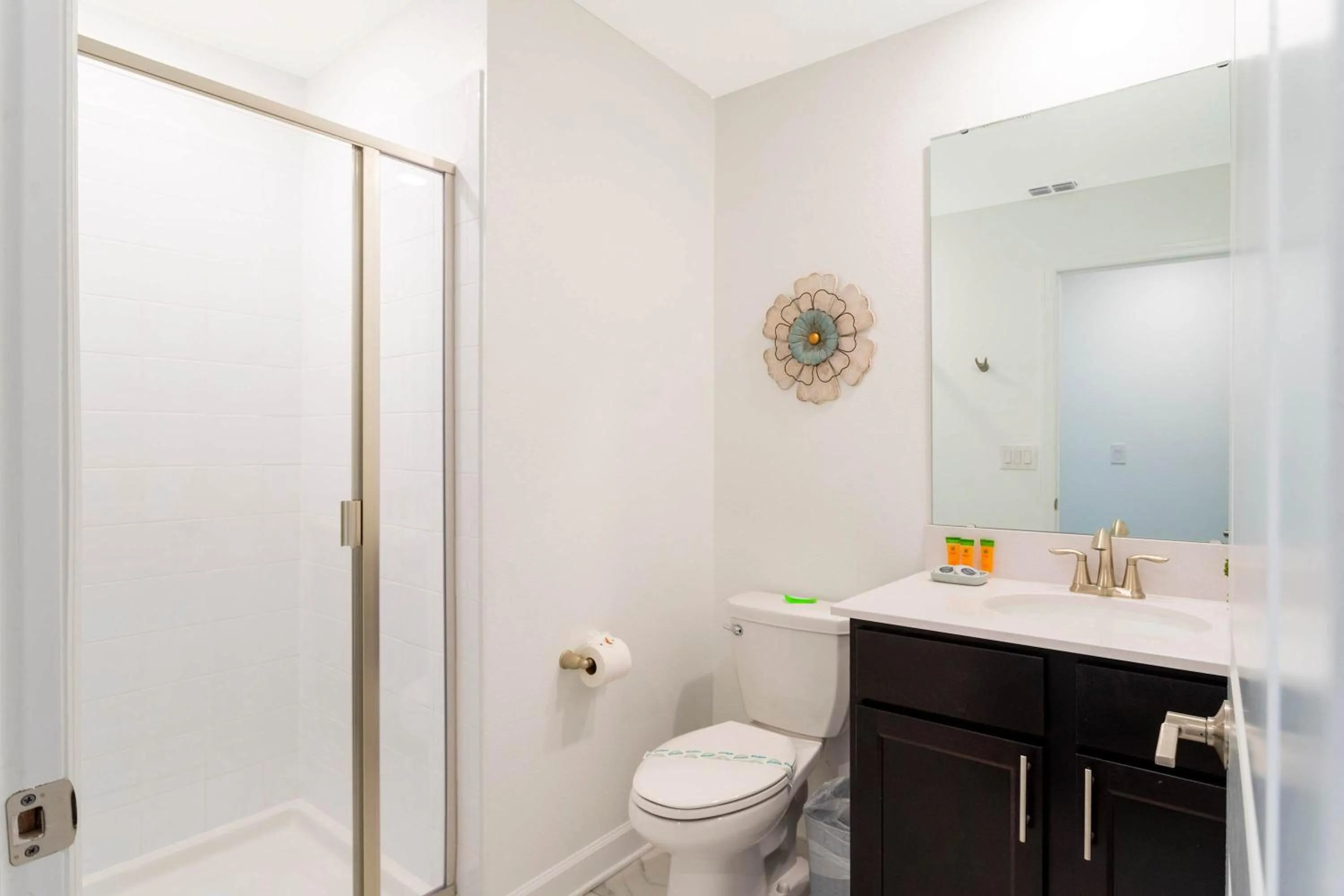 Gorgeous 5 Bd w/ Pool Close to Disney @ Champions Gate 948