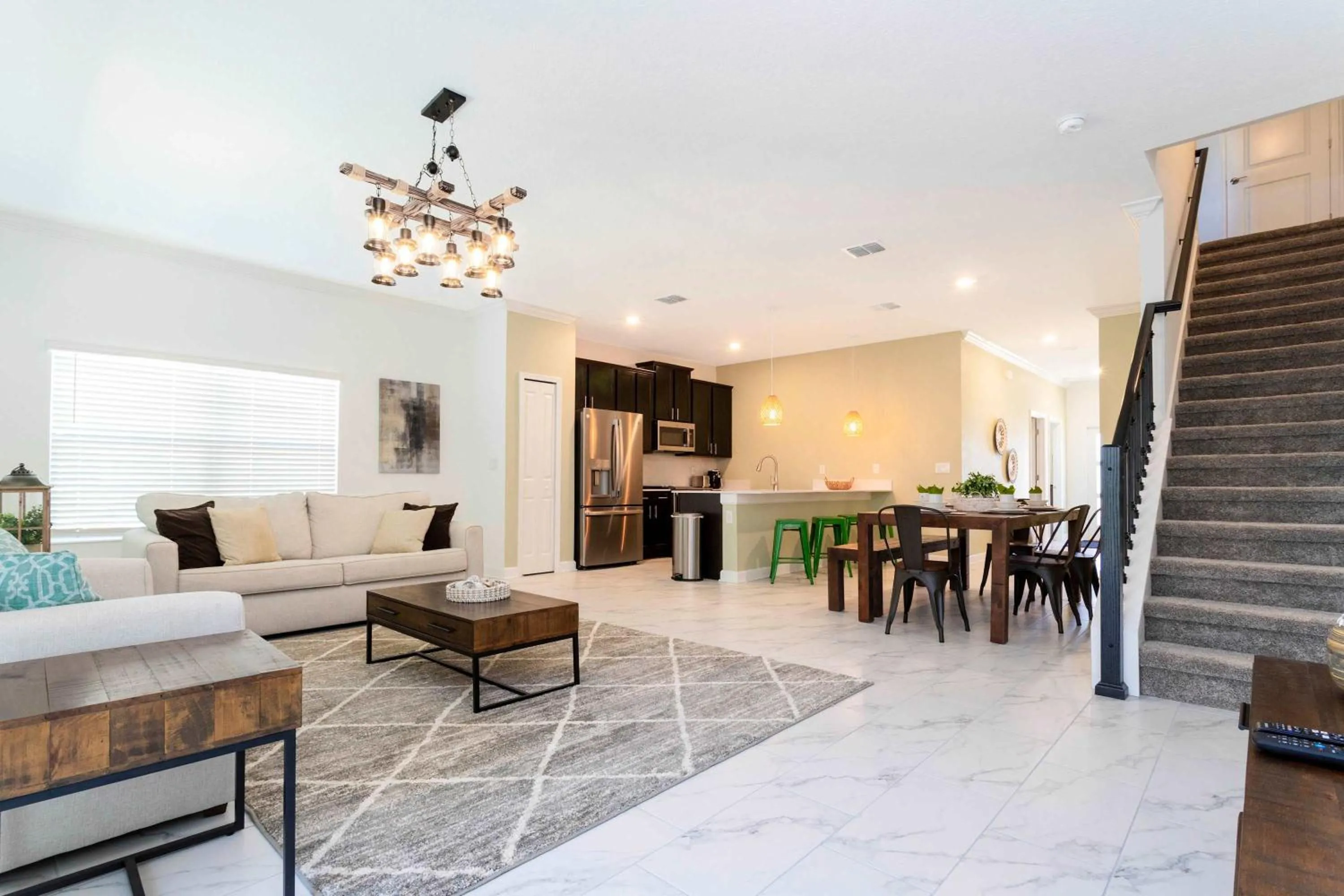 Gorgeous 5 Bd w/ Pool Close to Disney @ Champions Gate 948