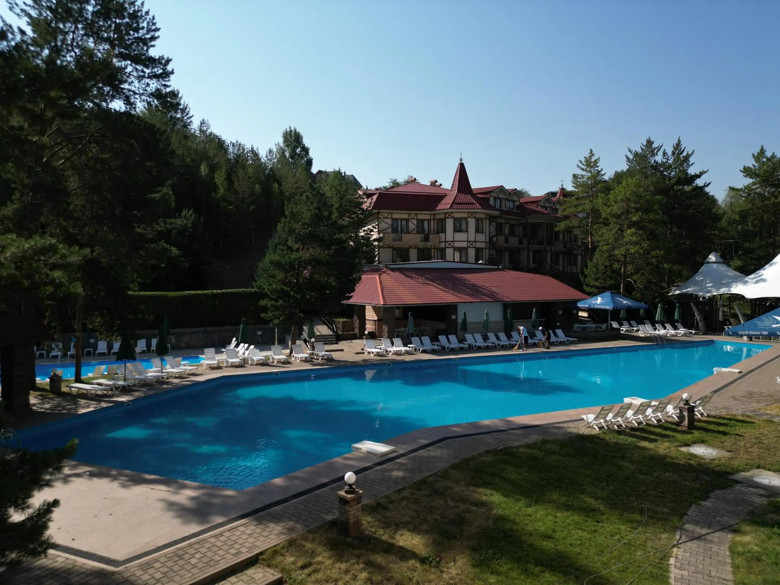 Property building in Alpen Ville