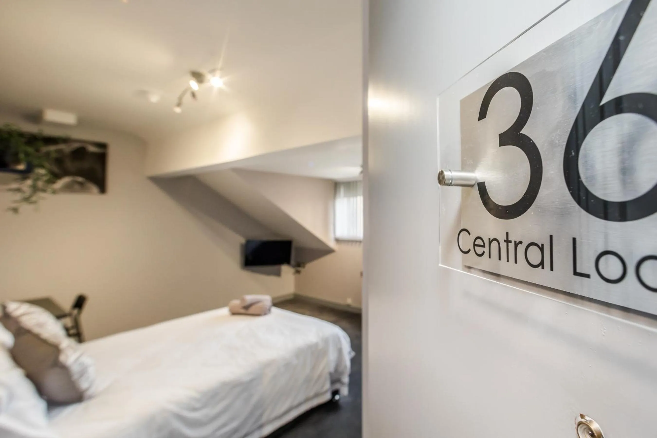 Bed in Huddersfield Central Lodge