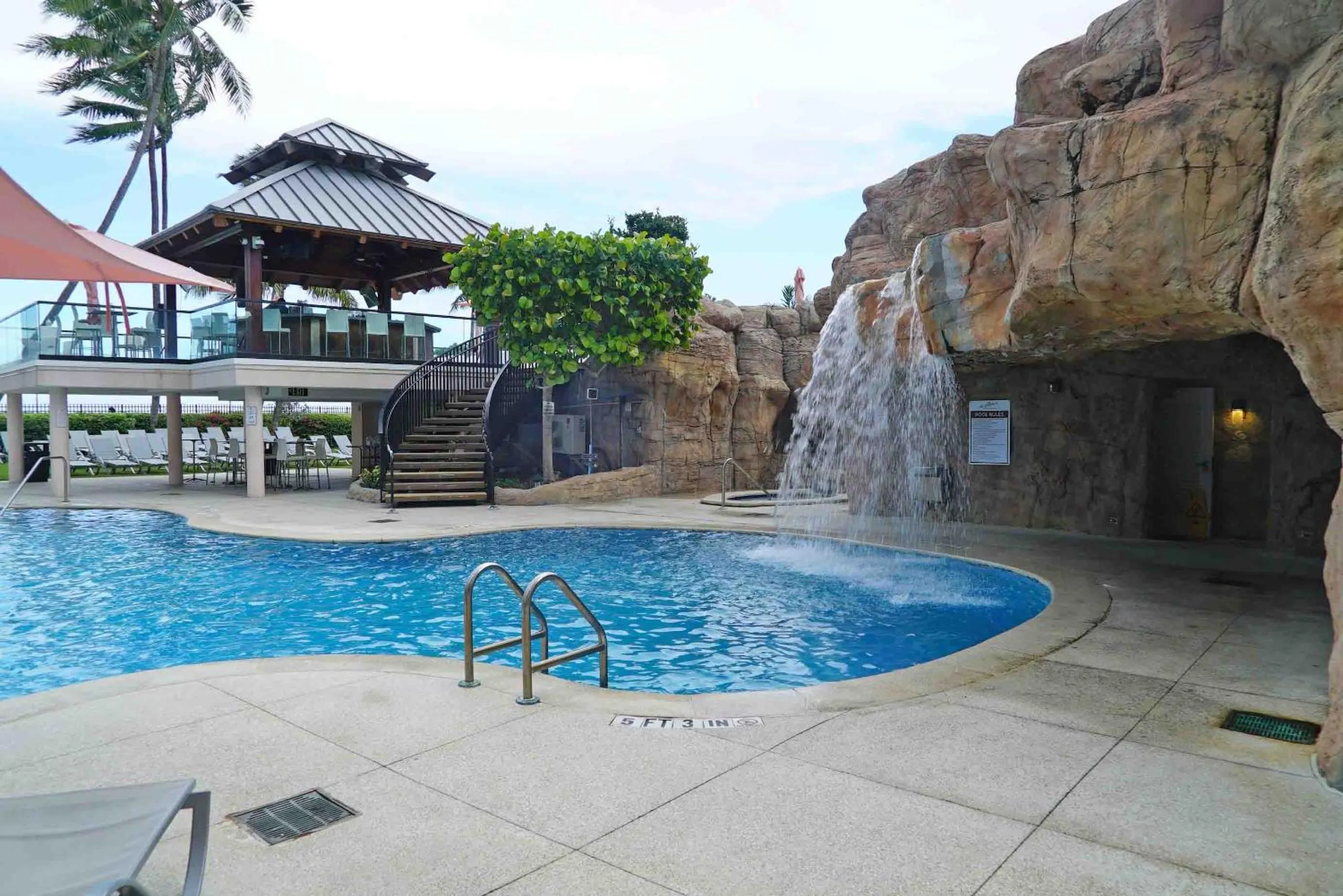 Swimming pool in Deluxe Apartments by South Florida Vacations