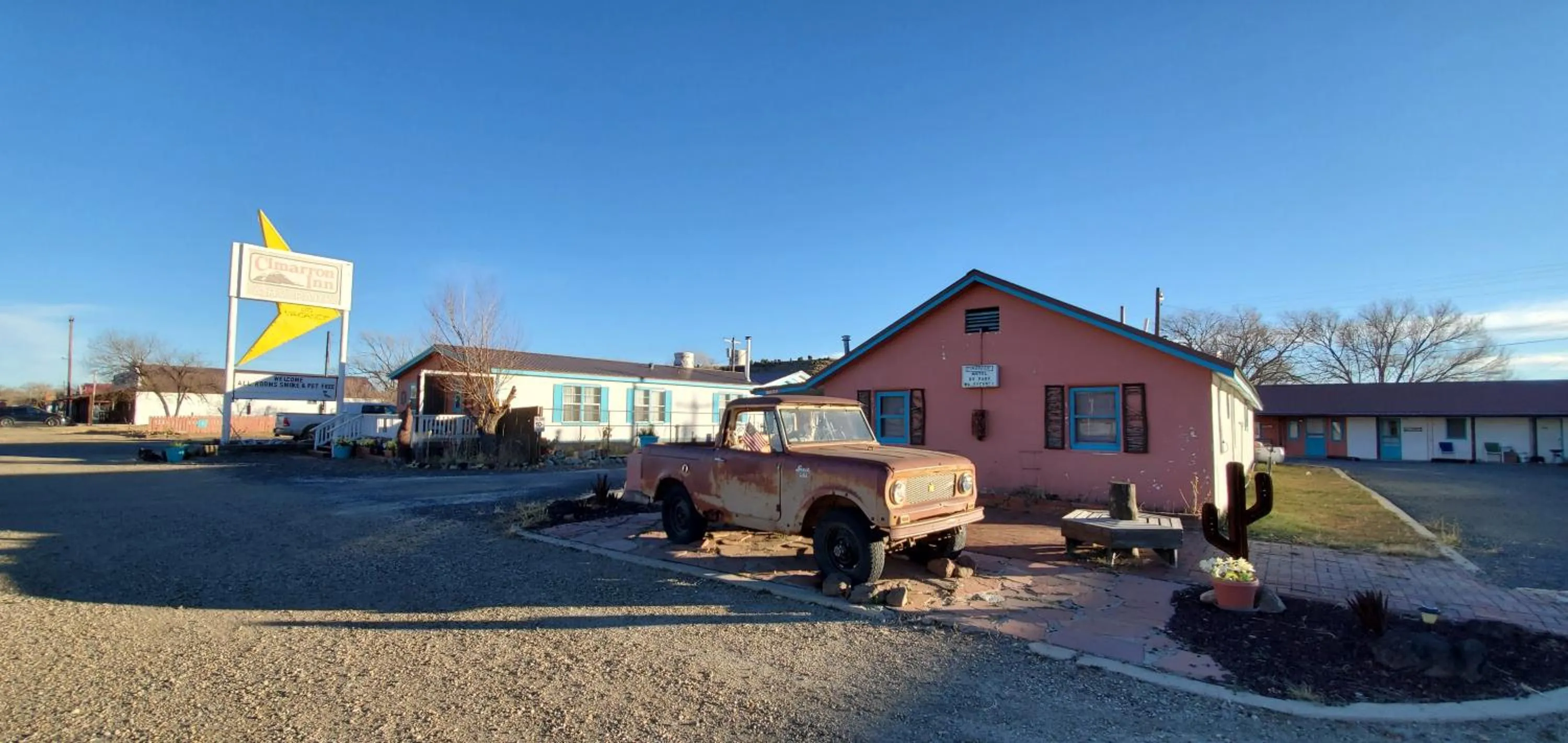 Property building in Hikers Cimarron Inn & RV Park