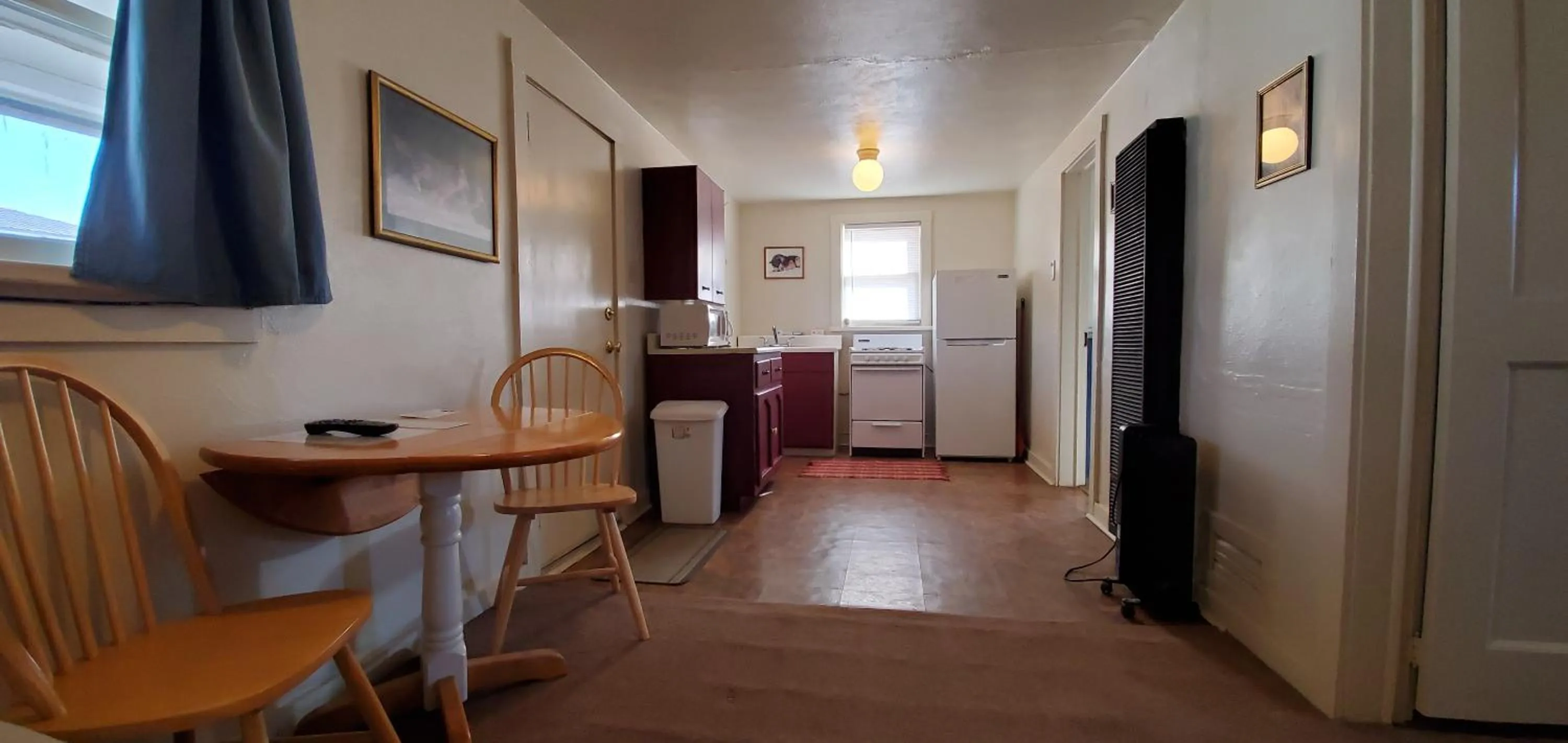 Kitchen or kitchenette in Hikers Cimarron Inn & RV Park