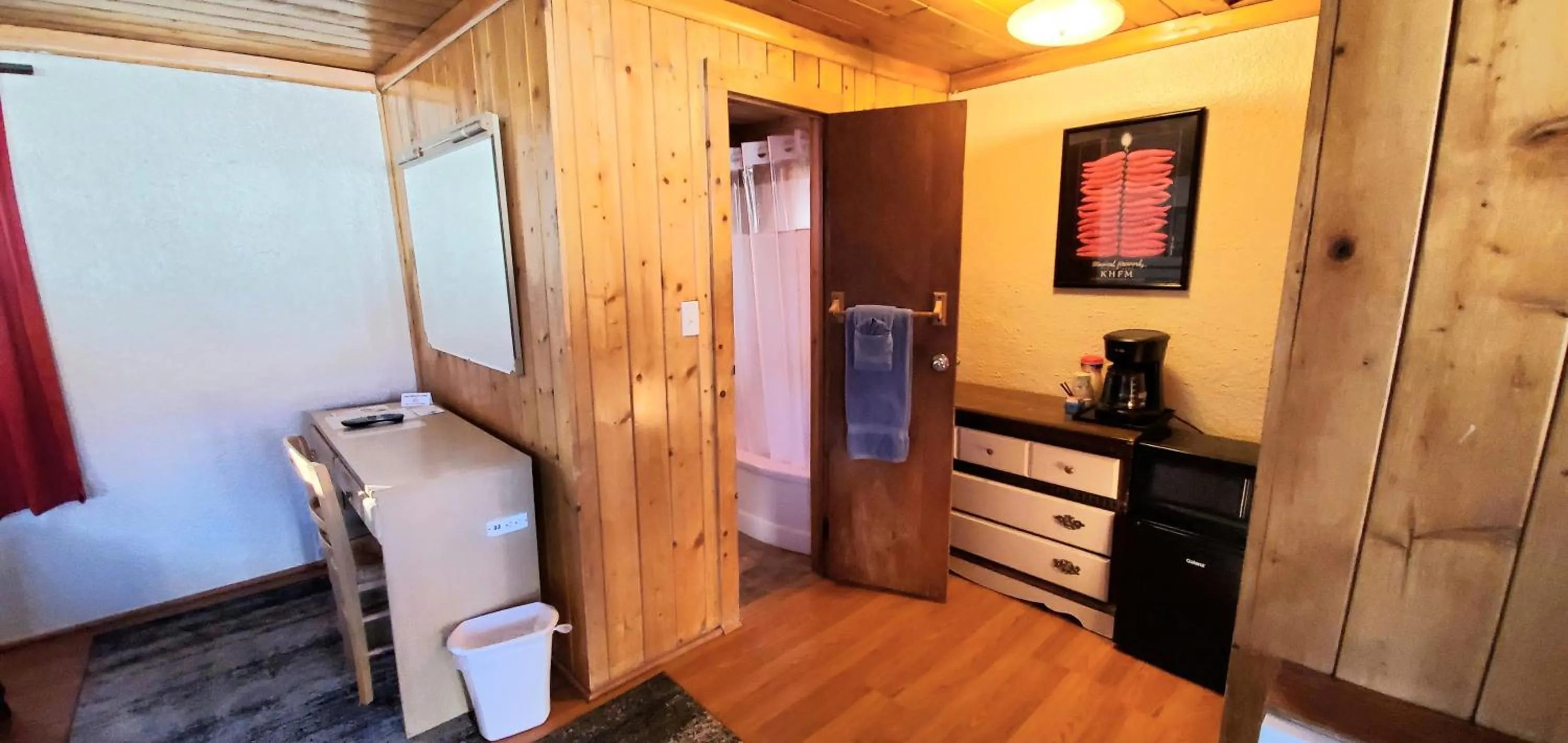 Seating area in Hikers Cimarron Inn & RV Park