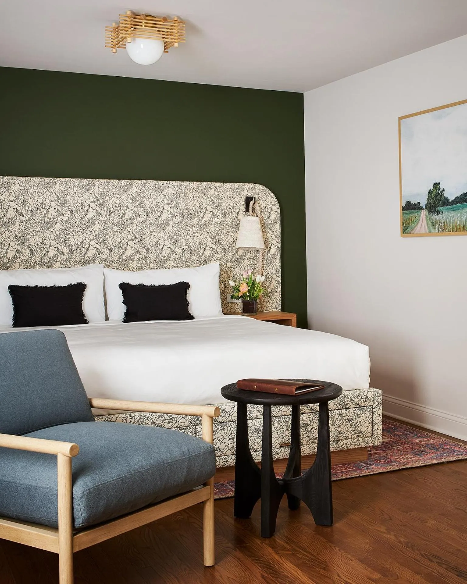 Seating area, Bed in The Neighborhood Hotel Grand Beach