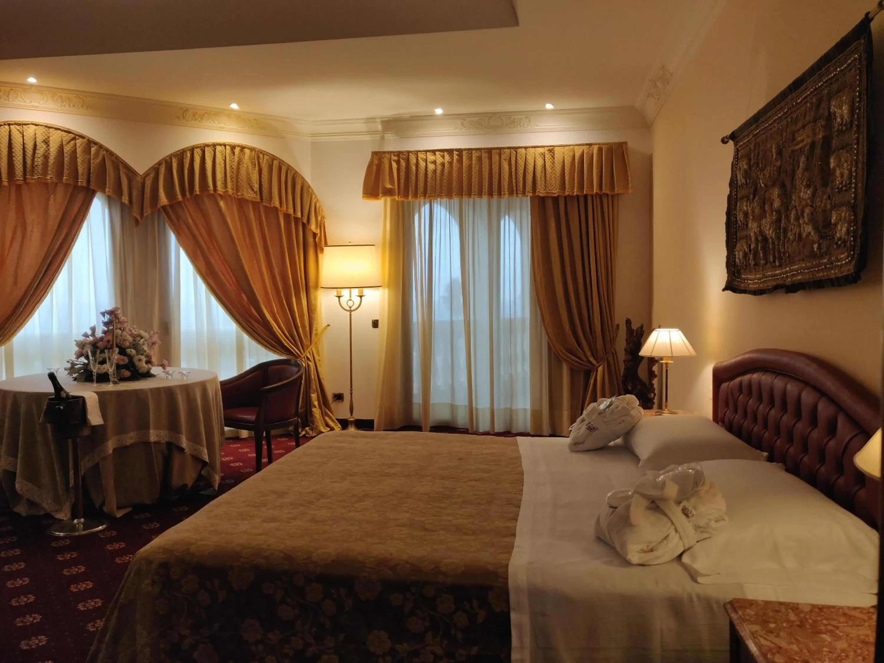 Bedroom, Bed in Parco dei Principi Hotel - Wedding & Events