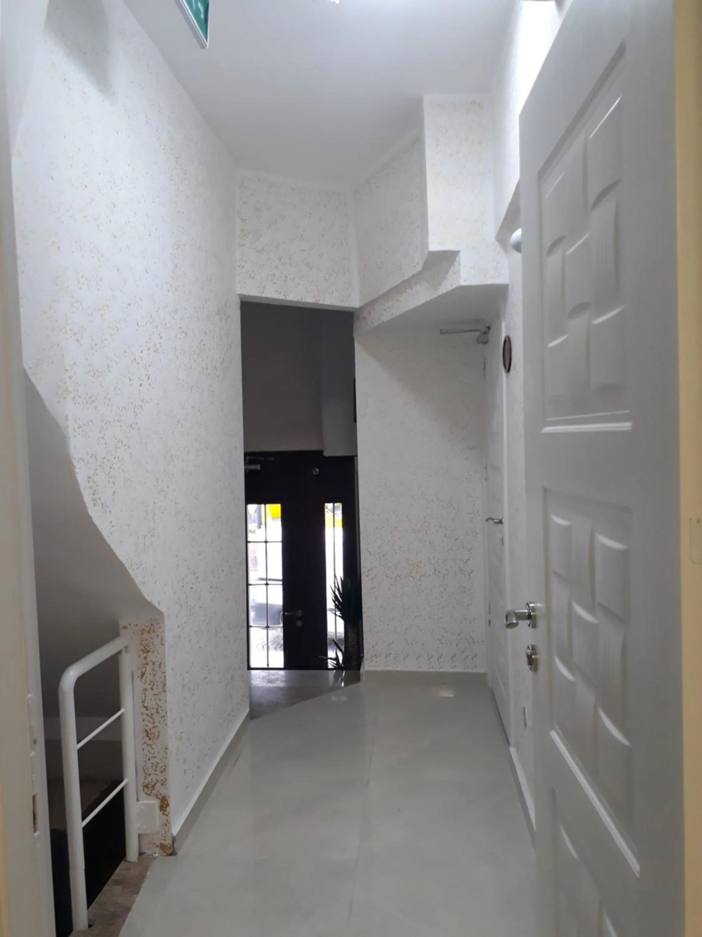 Facade/entrance in blue sail hotel