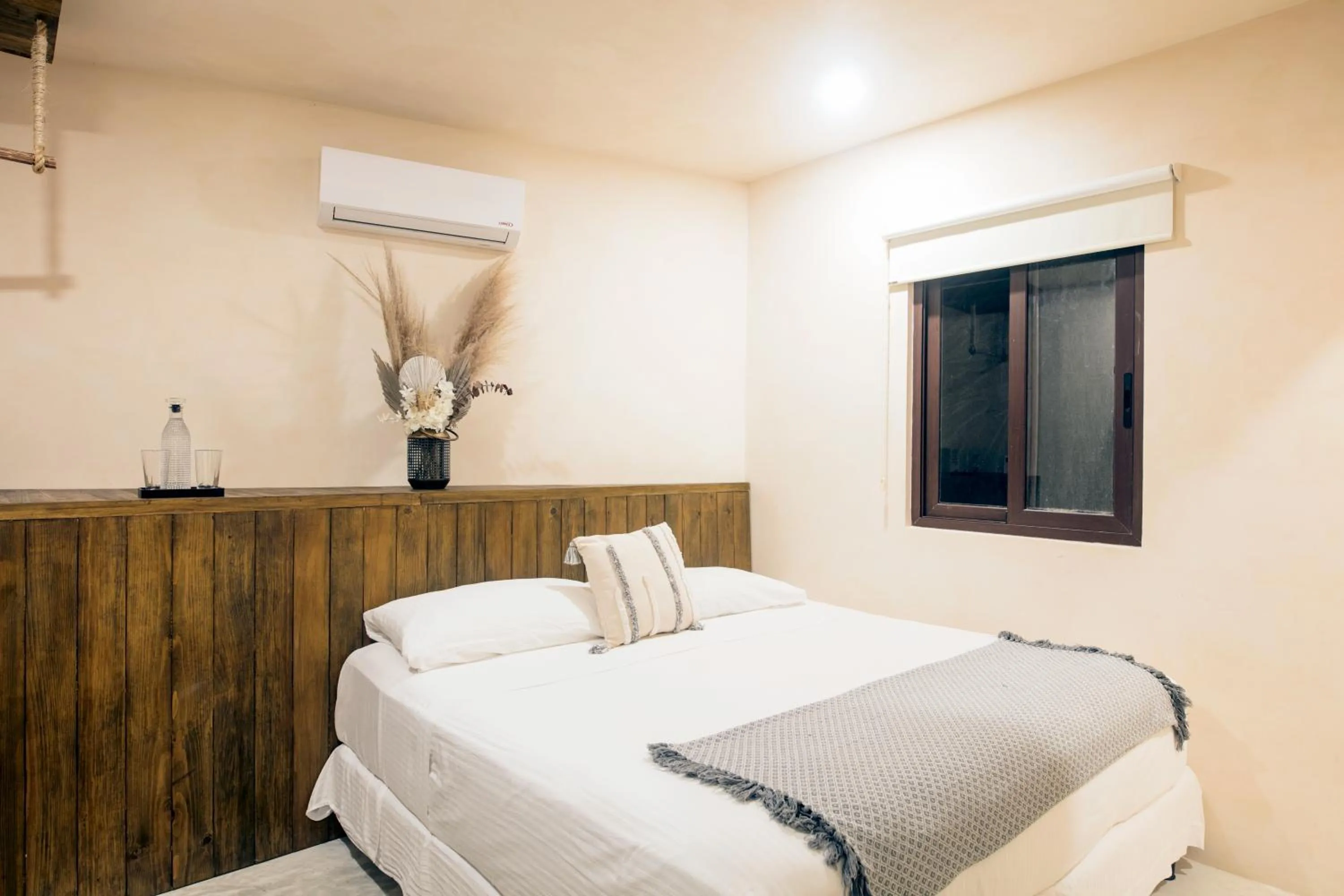 Photo of the whole room, Bed in Hotel Boutique Casa Muuch Holbox