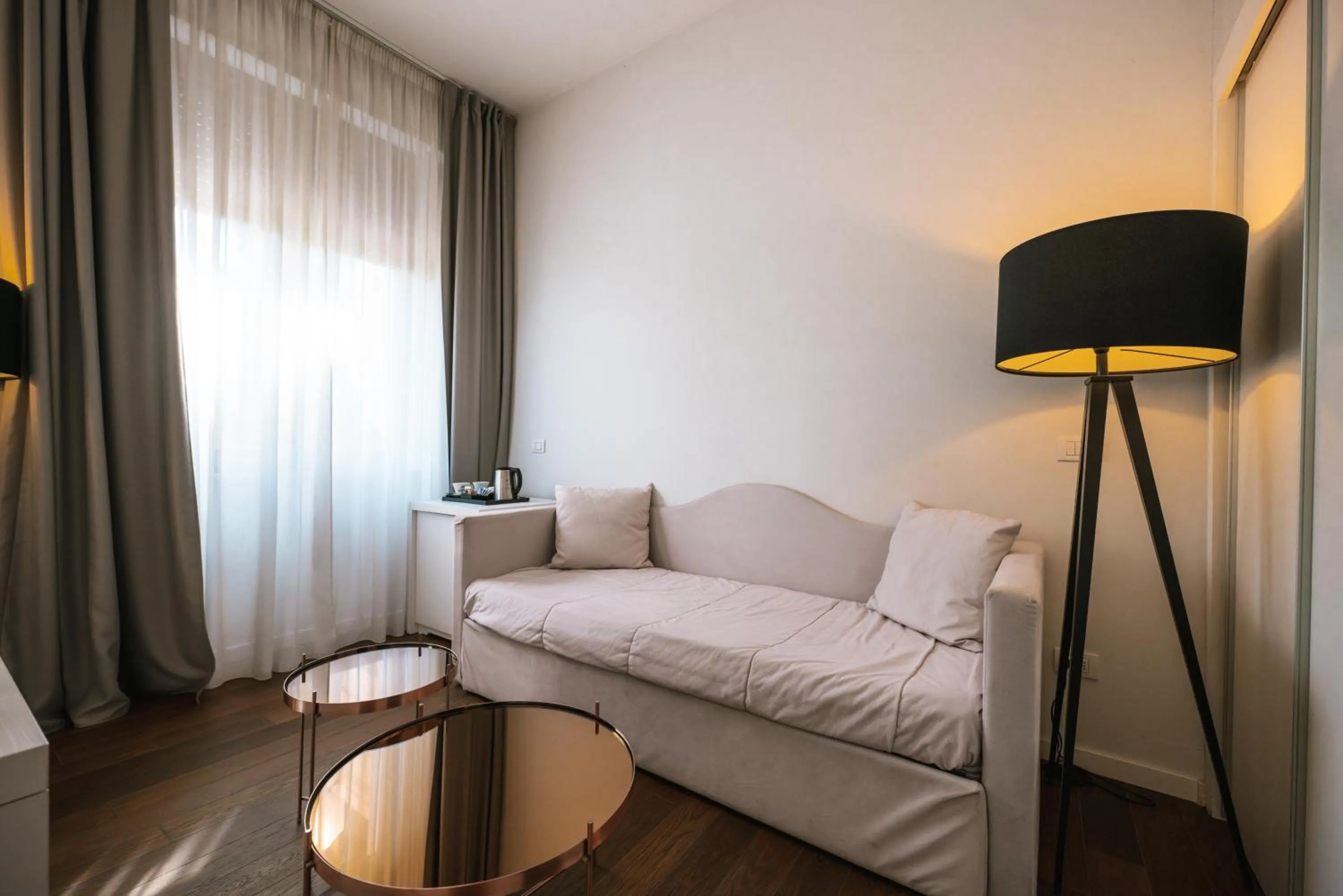 Decorative detail in Hotel De La Ville