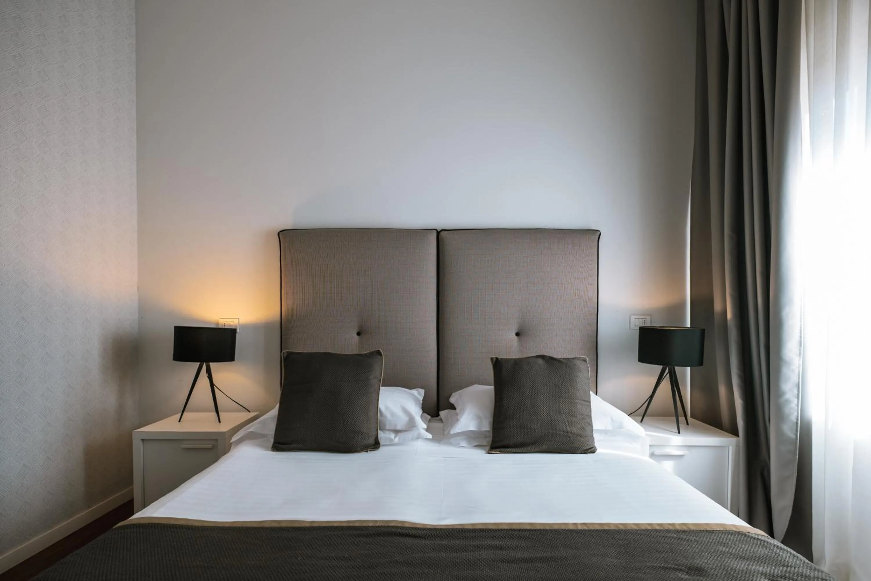 Bed in Hotel De La Ville