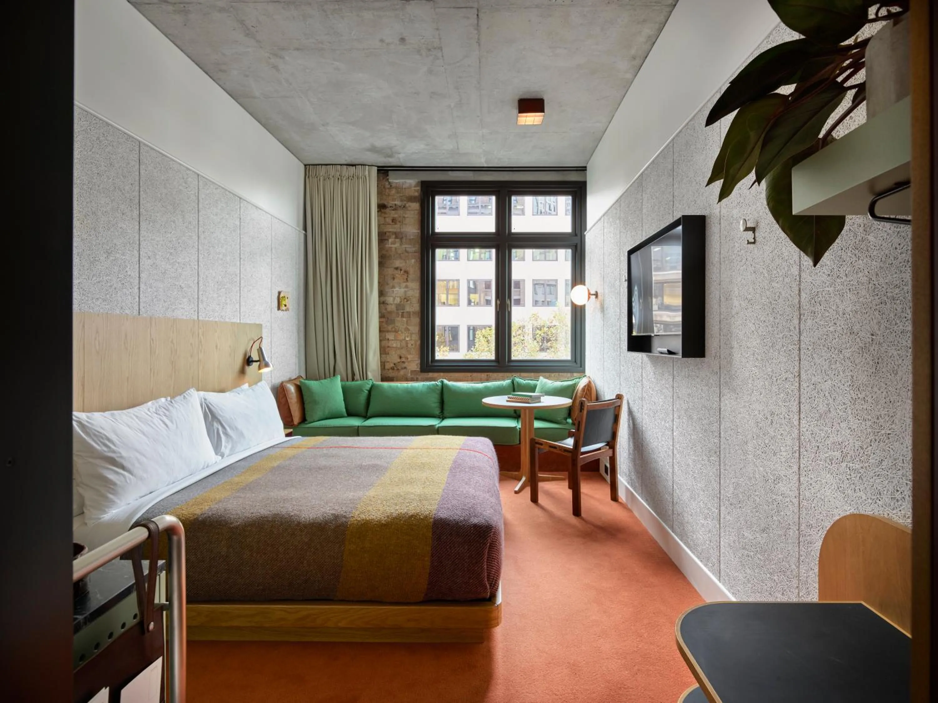 Photo of the whole room, Bed in Ace Hotel Sydney