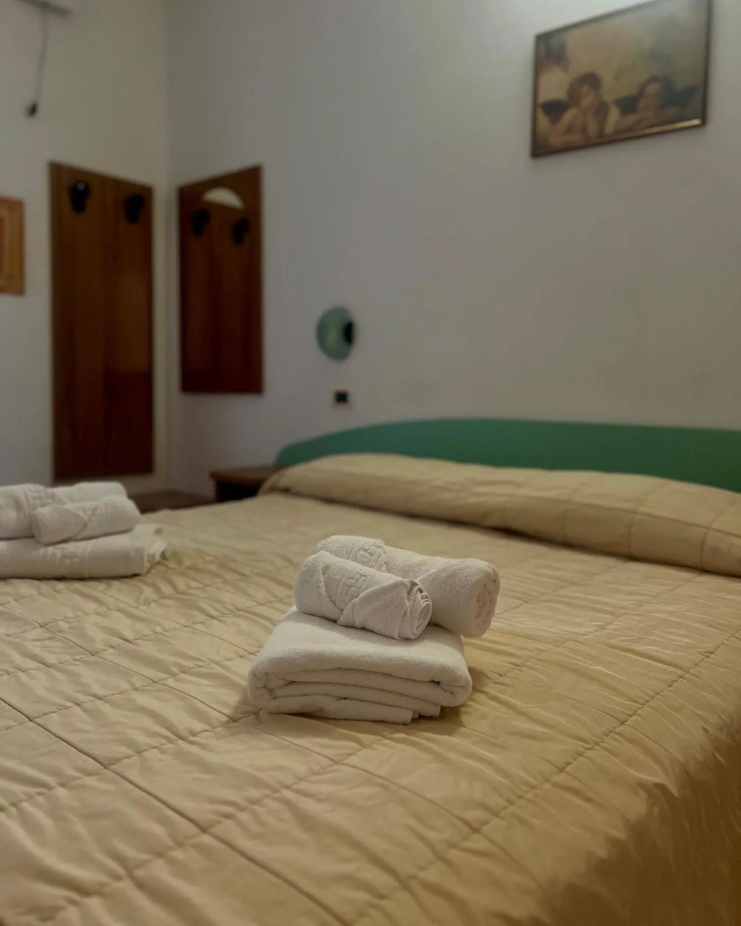 Bed in Hotel Villa Luigia