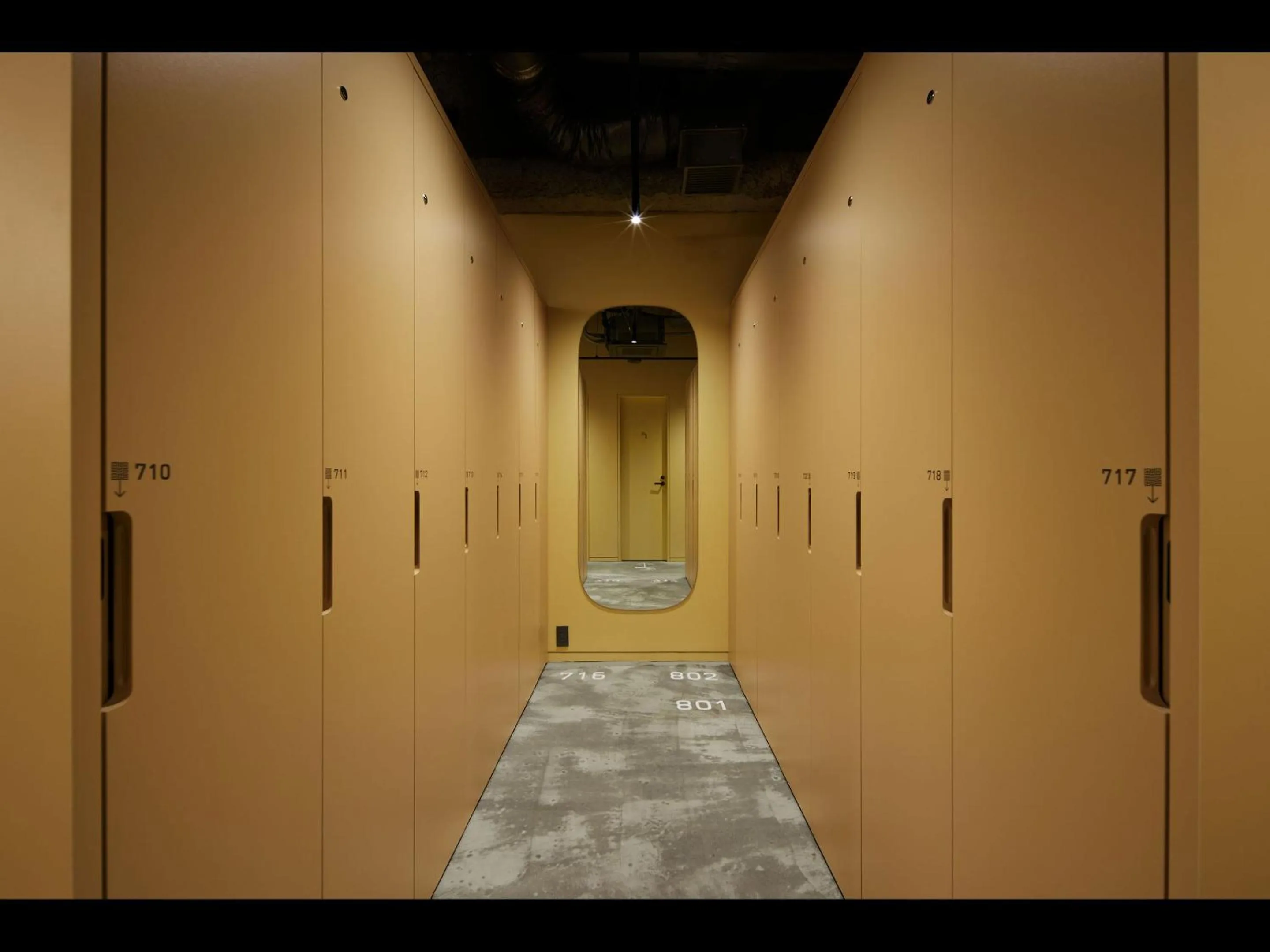 microwave in 9h nine hours woman Shinjuku