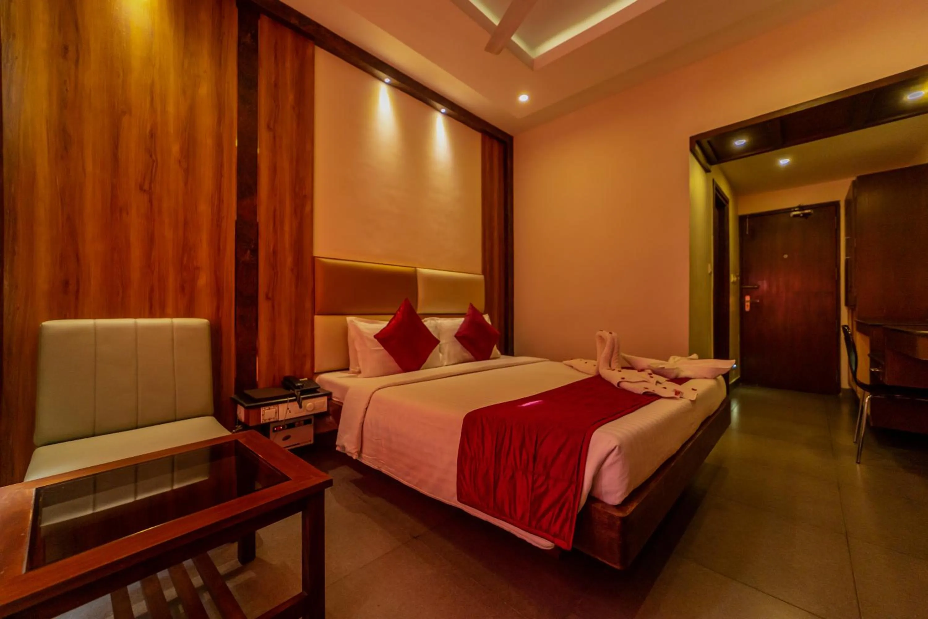 Bed in Hotel Tamizh Park