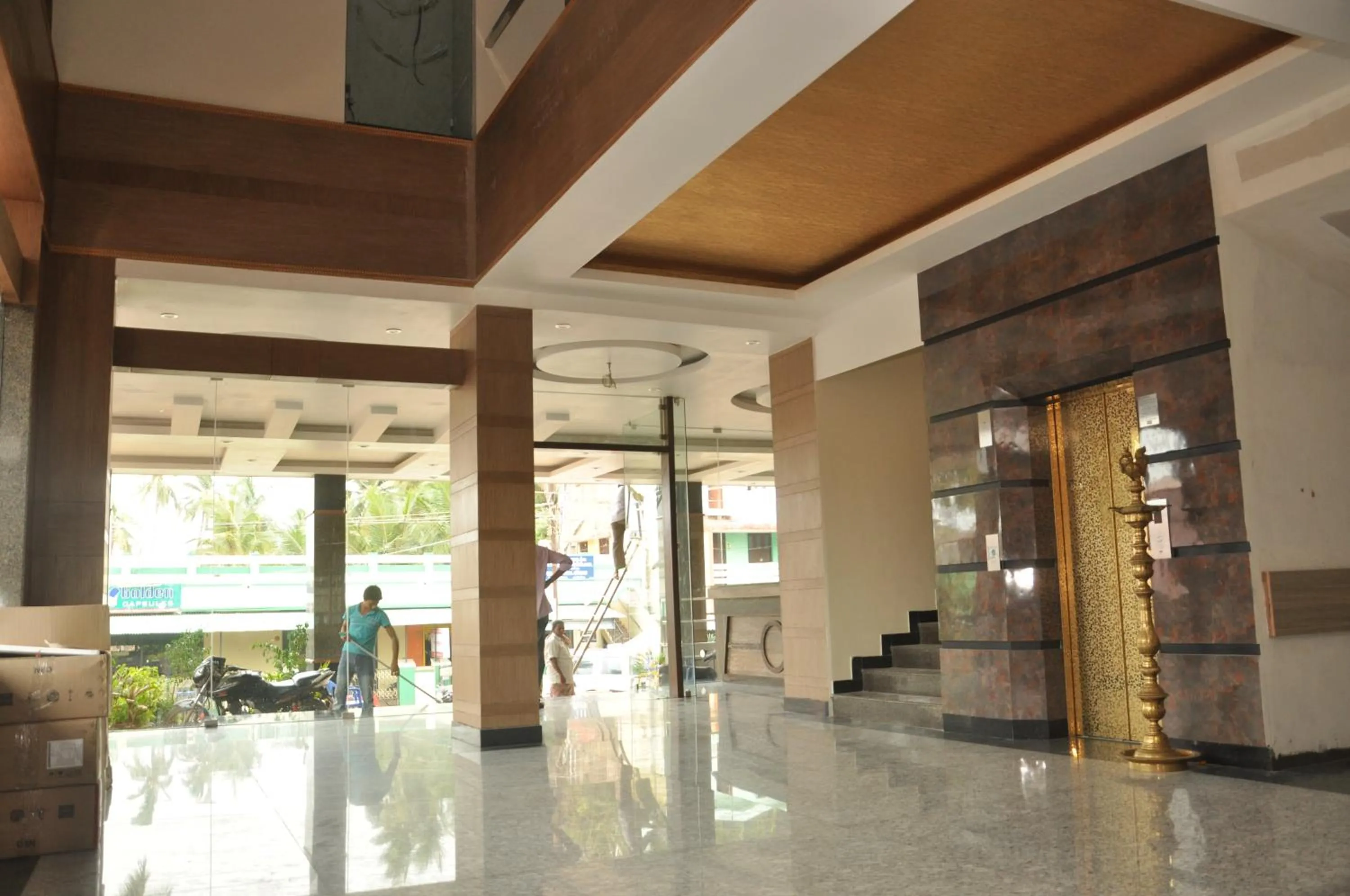 Property building in Hotel Tamizh Park