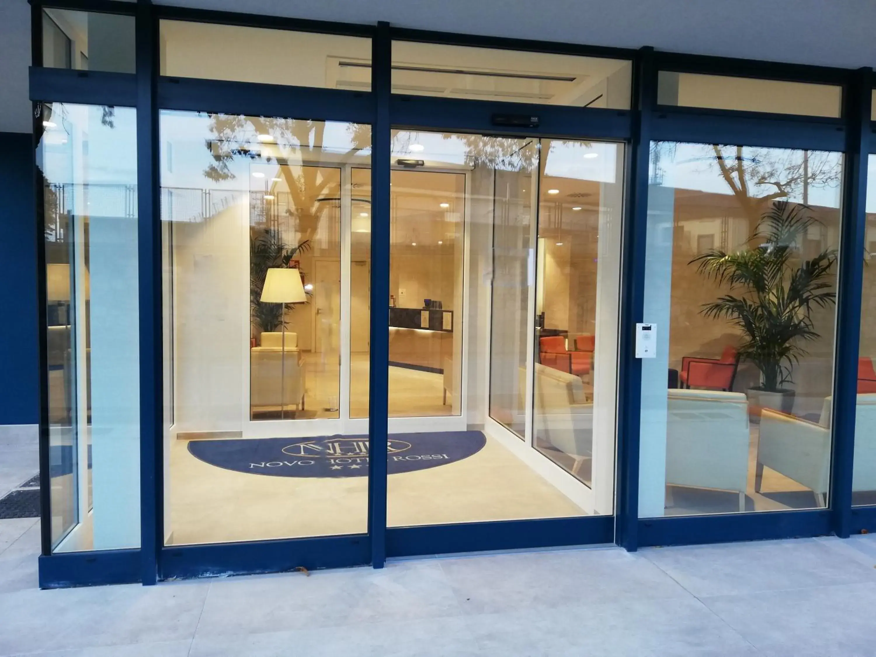 Facade/entrance in Novo Hotel Rossi Facade/entrance in Novo Hotel Rossi