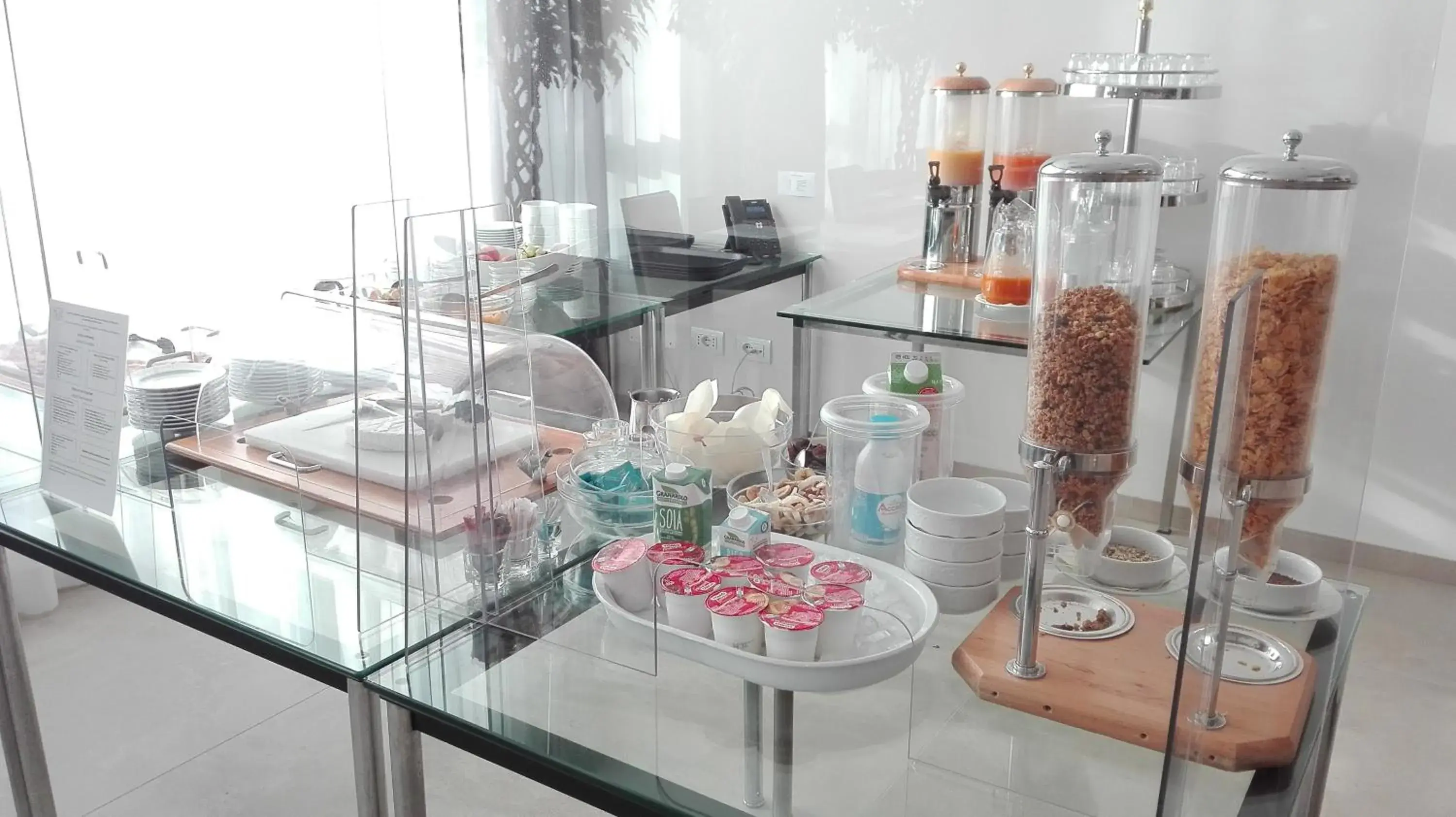 Food and drinks in Novo Hotel Rossi Food and drinks in Novo Hotel Rossi